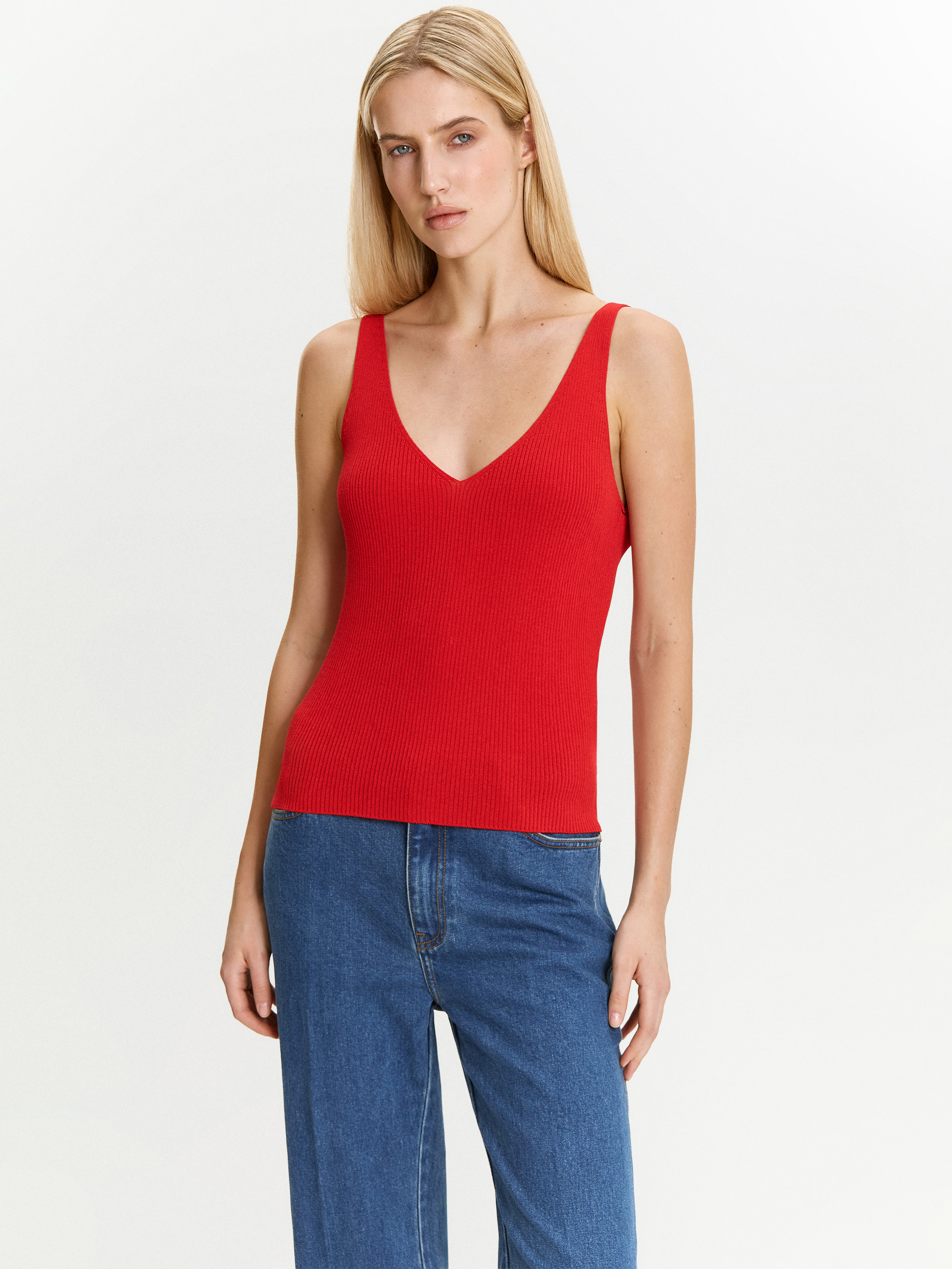 Трикотажный топ из вискозы 7990₽