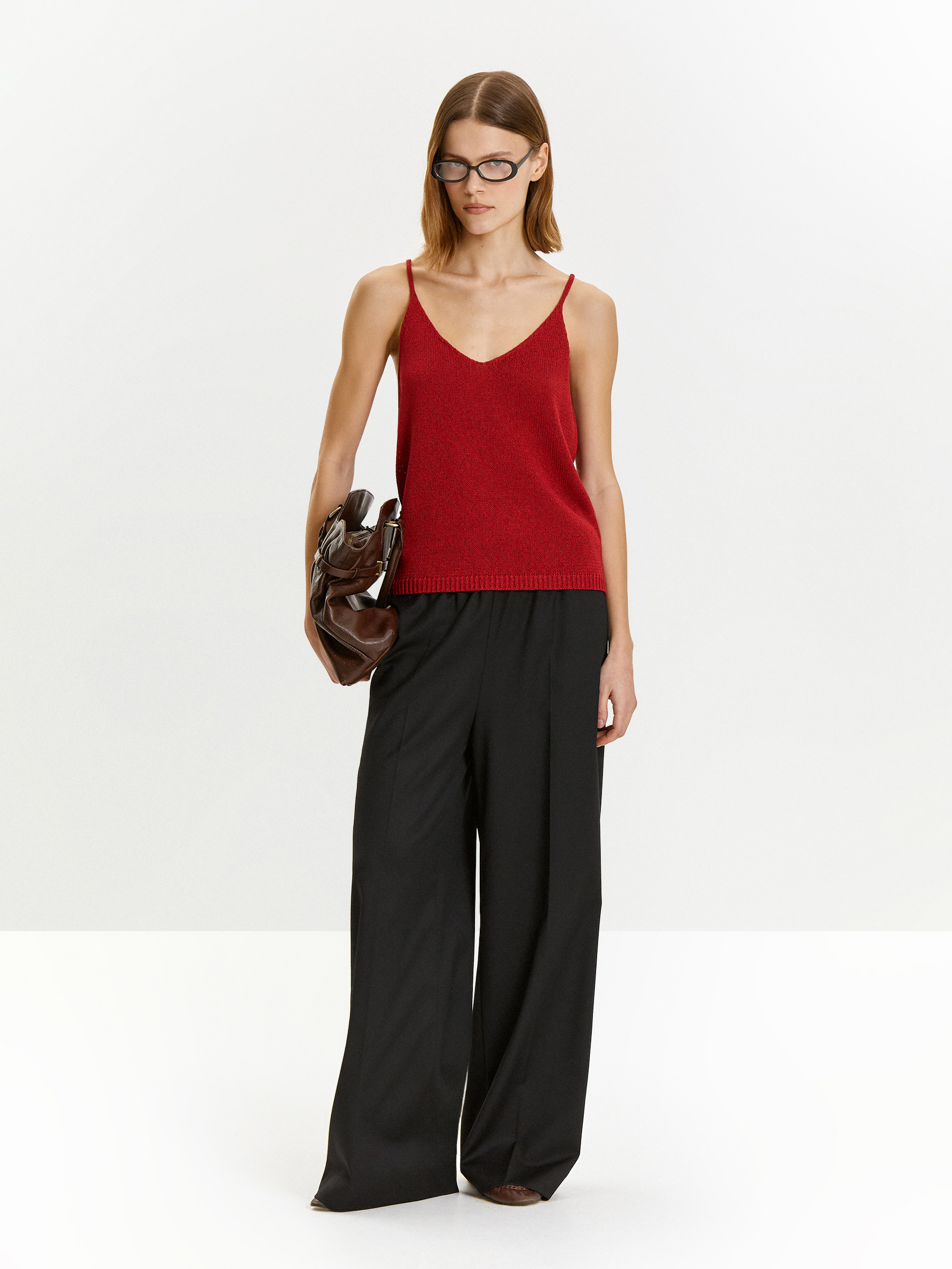 Трикотажный топ с металлизированной нитью 7990₽