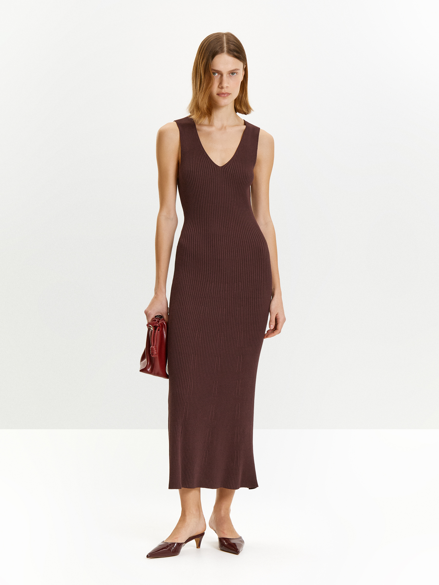 Трикотажное платье из вискозы 16990₽