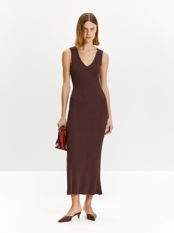 Трикотажное платье из вискозы