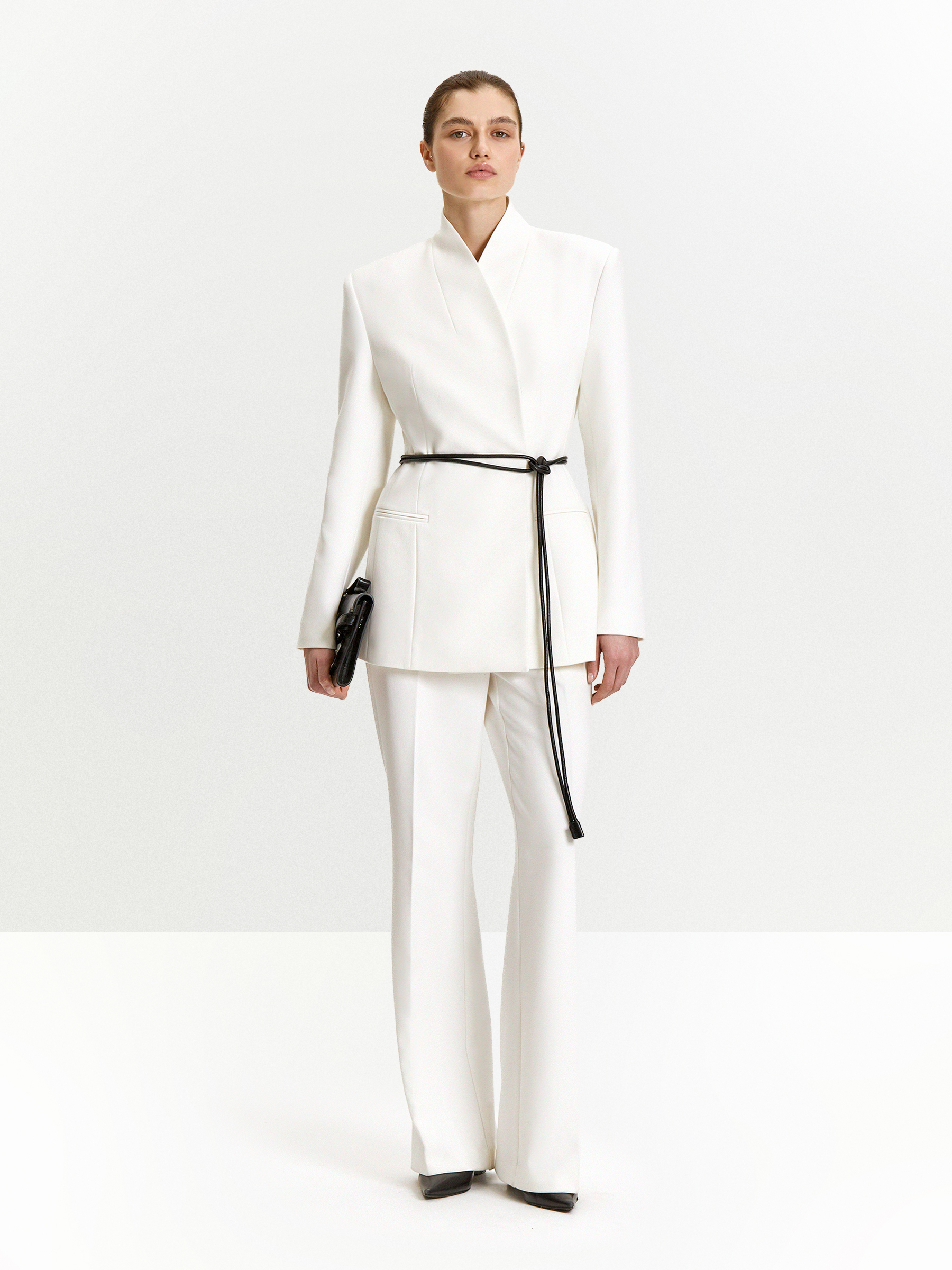 Брюки клеш 19990₽