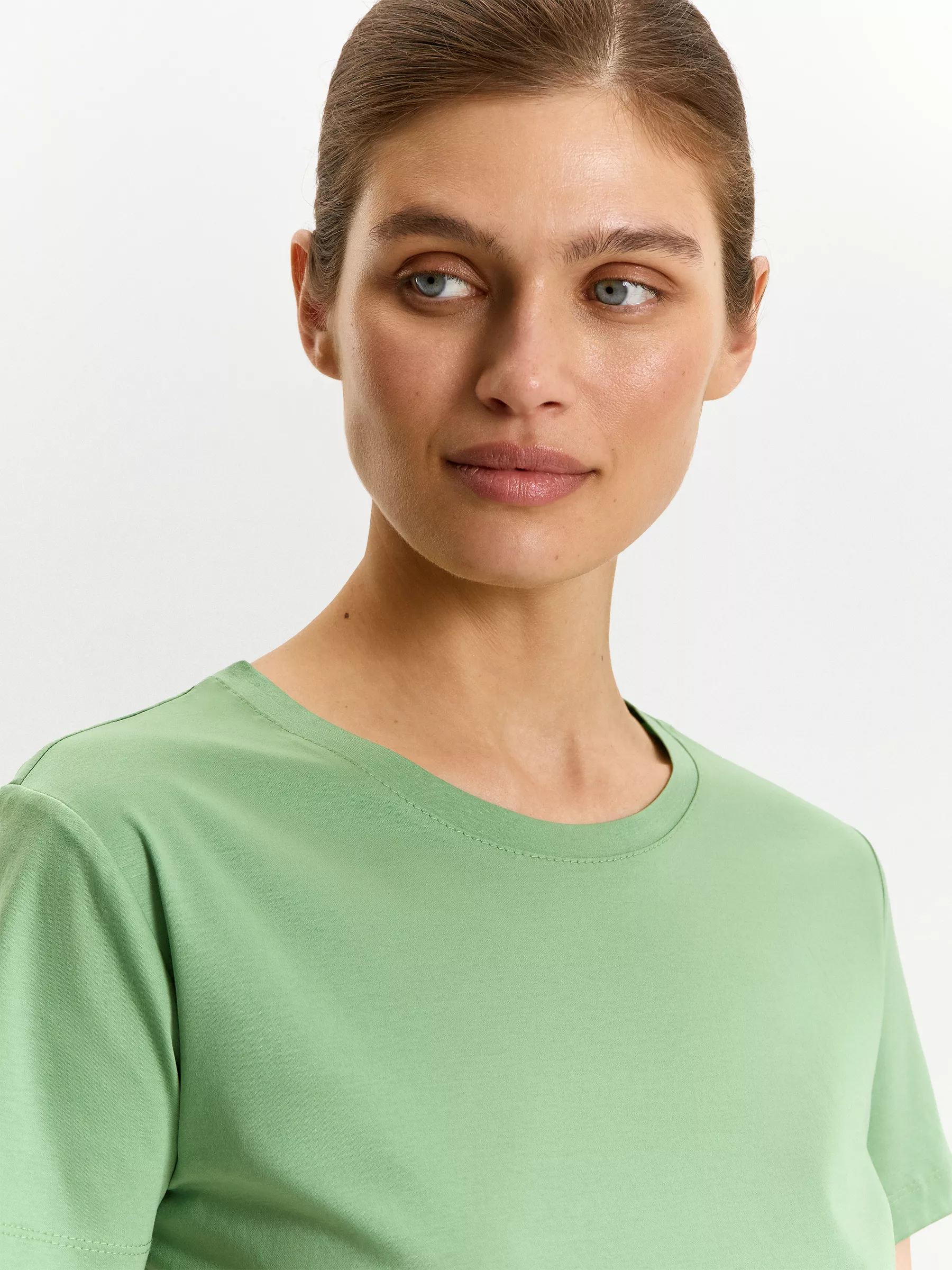 Футболка B2579/leave