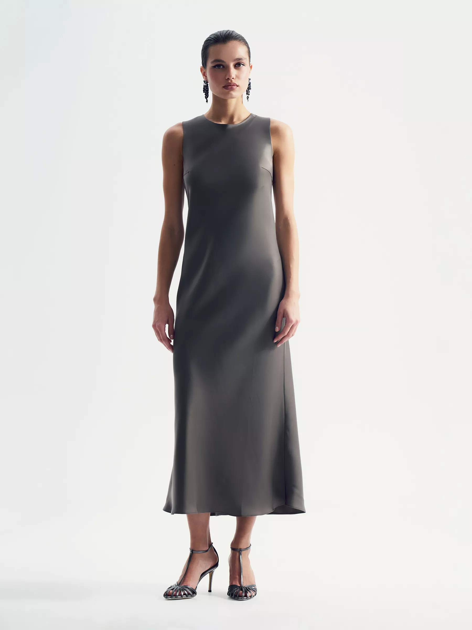 Платье макси приталенного кроя