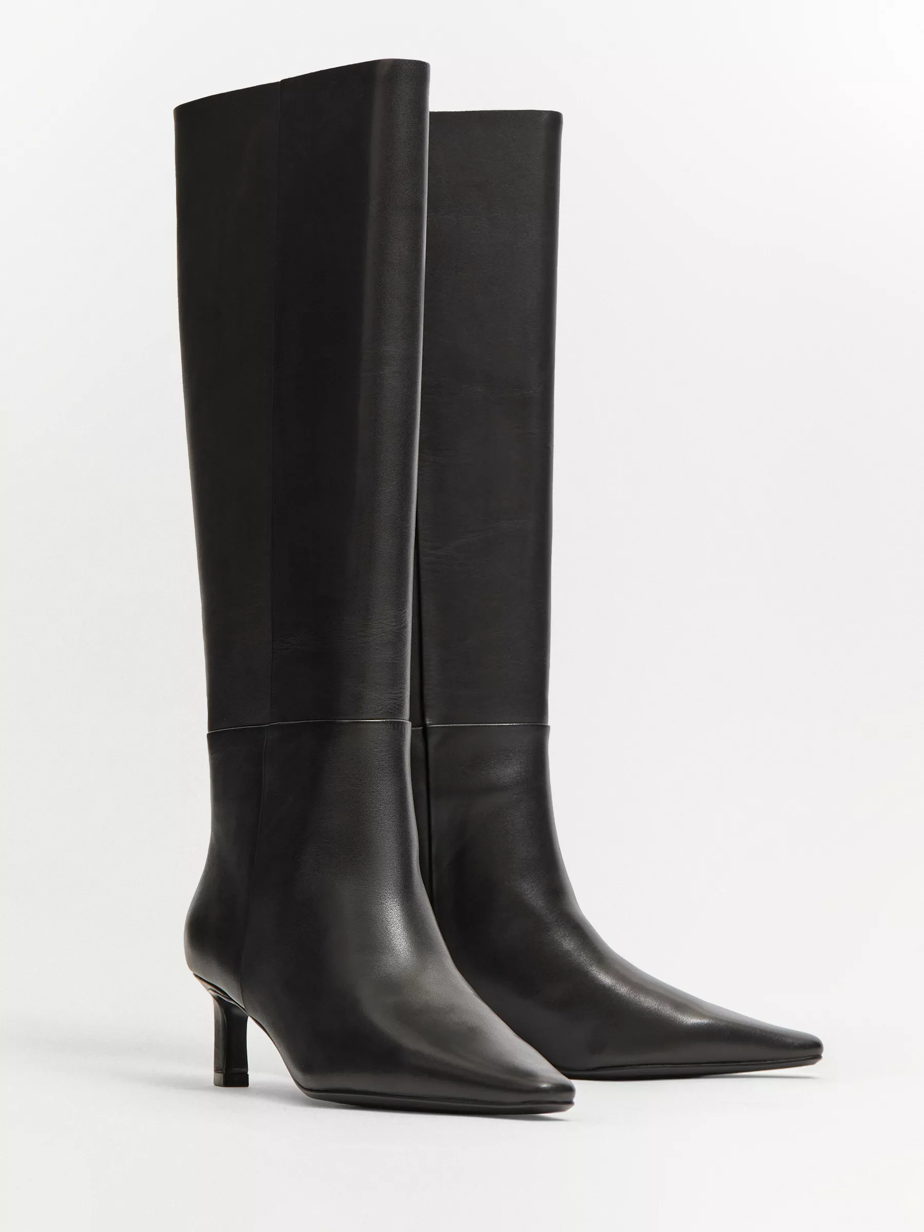 Сапоги из натуральной кожи