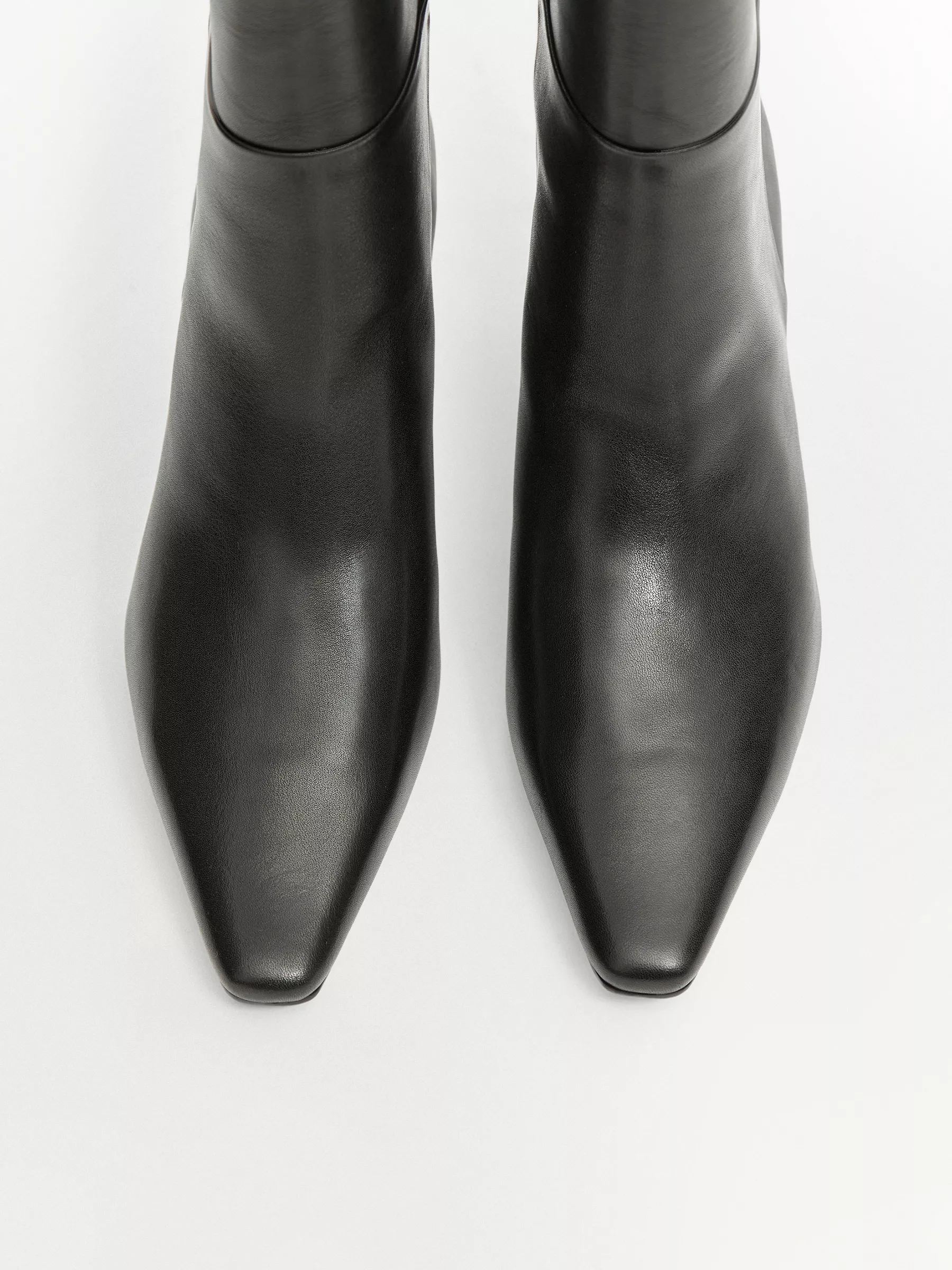 Сапоги из натуральной кожи