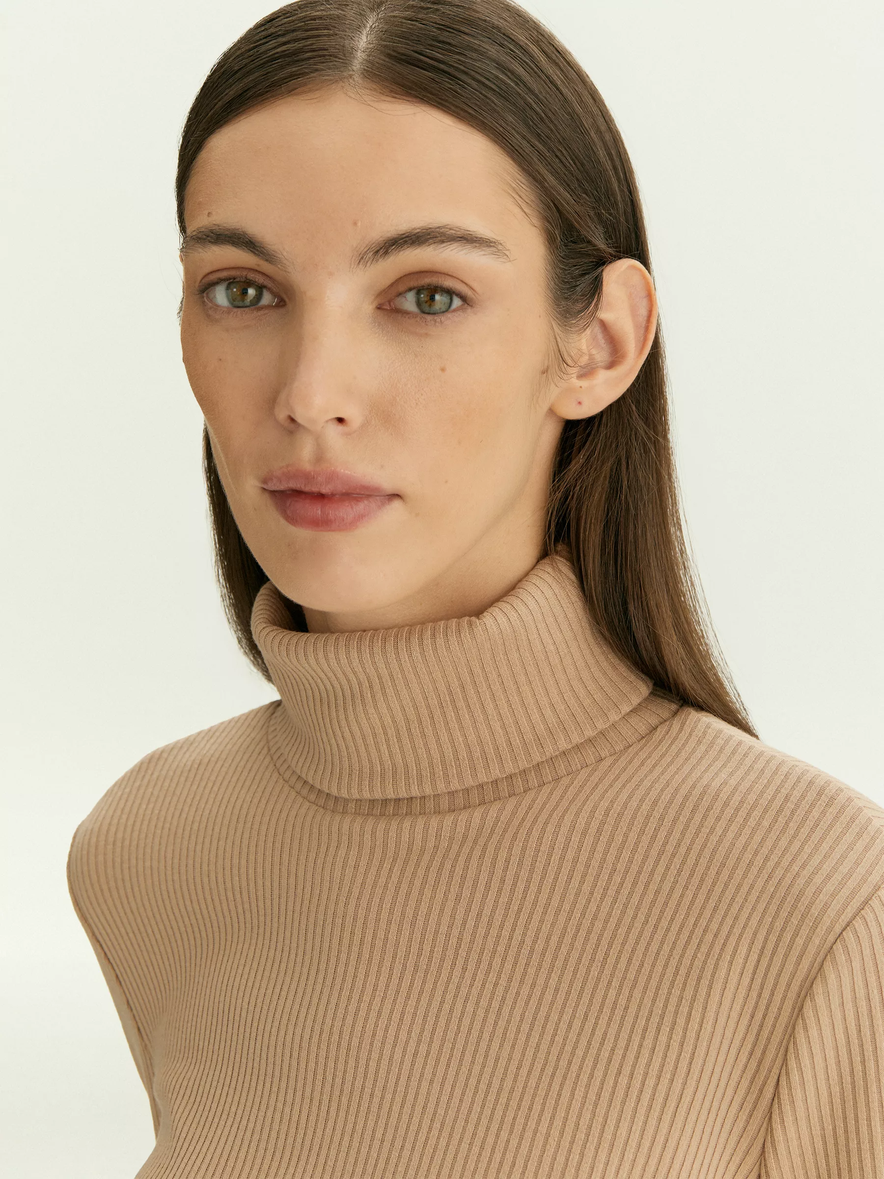 Водолазка из вискозы с добавлением шерсти