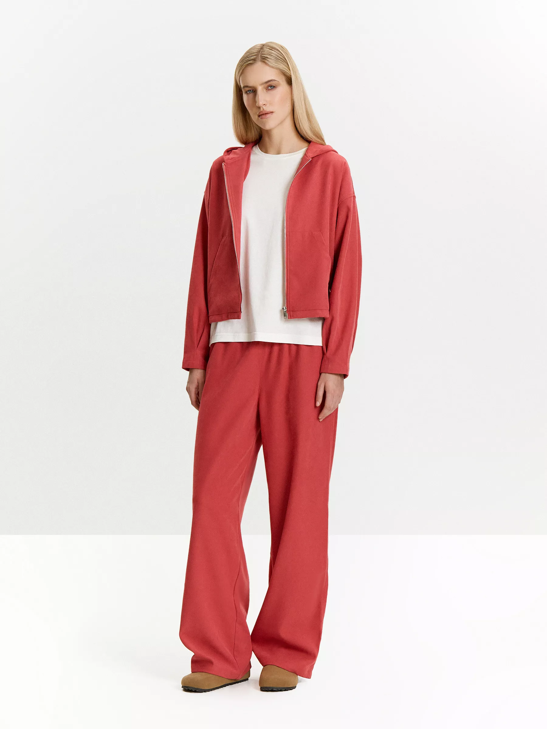 Брюки прямого кроя из трикотажа