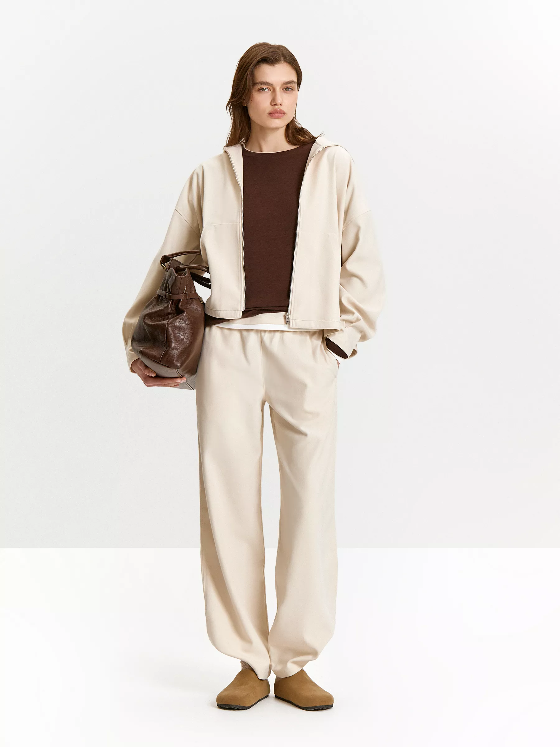 Брюки прямого кроя из трикотажа