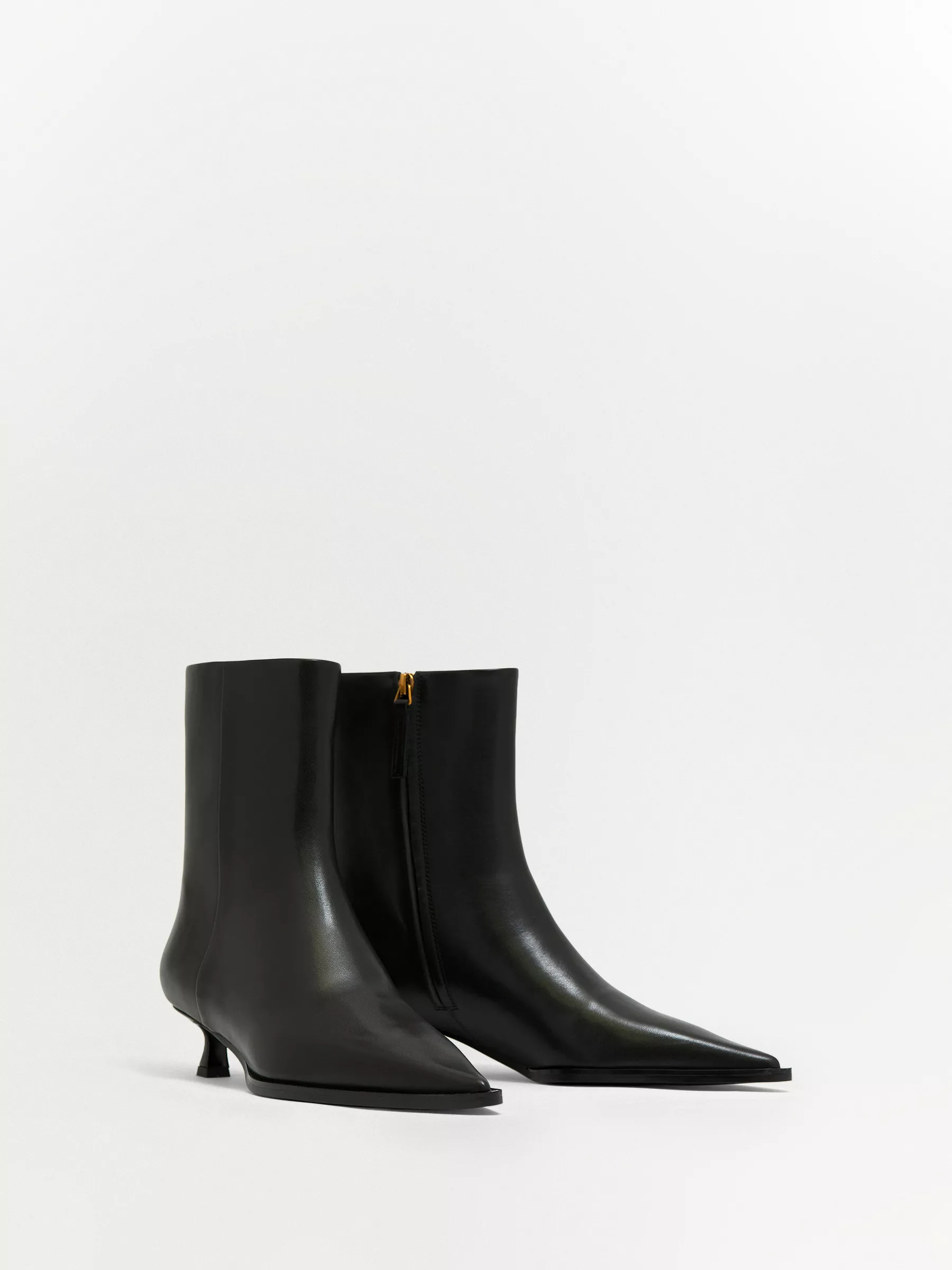 Ботильоны на каблуке с рантом