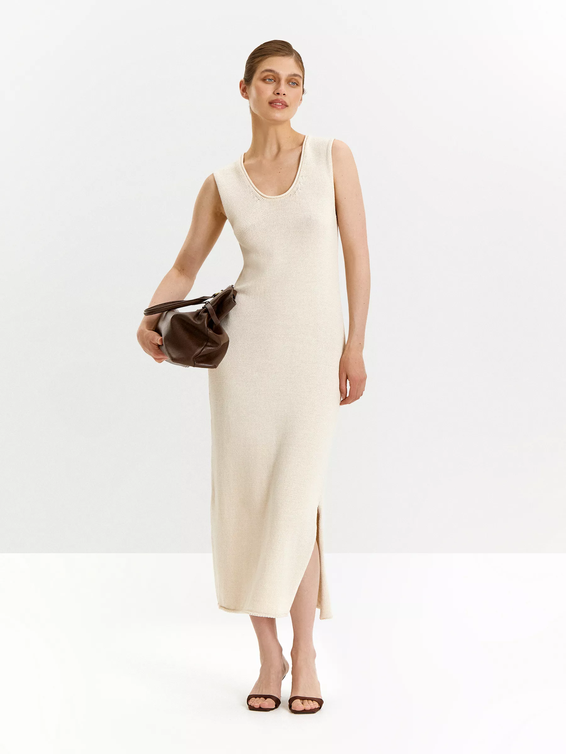 Платье вязаное 