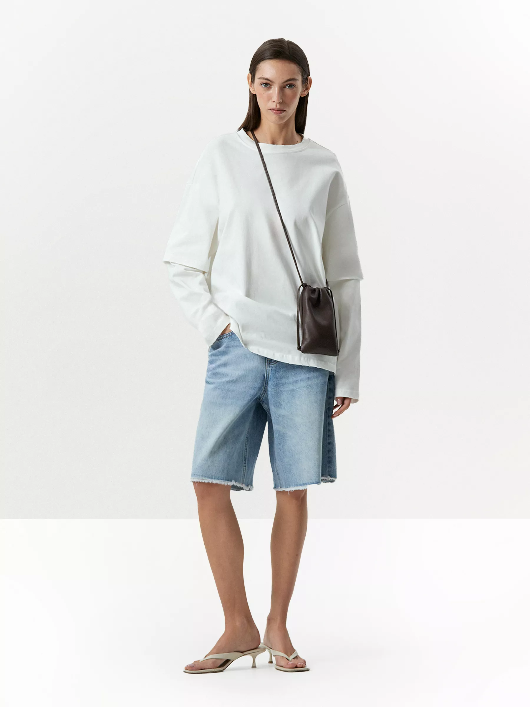 Джинсовые шорты с бахромой