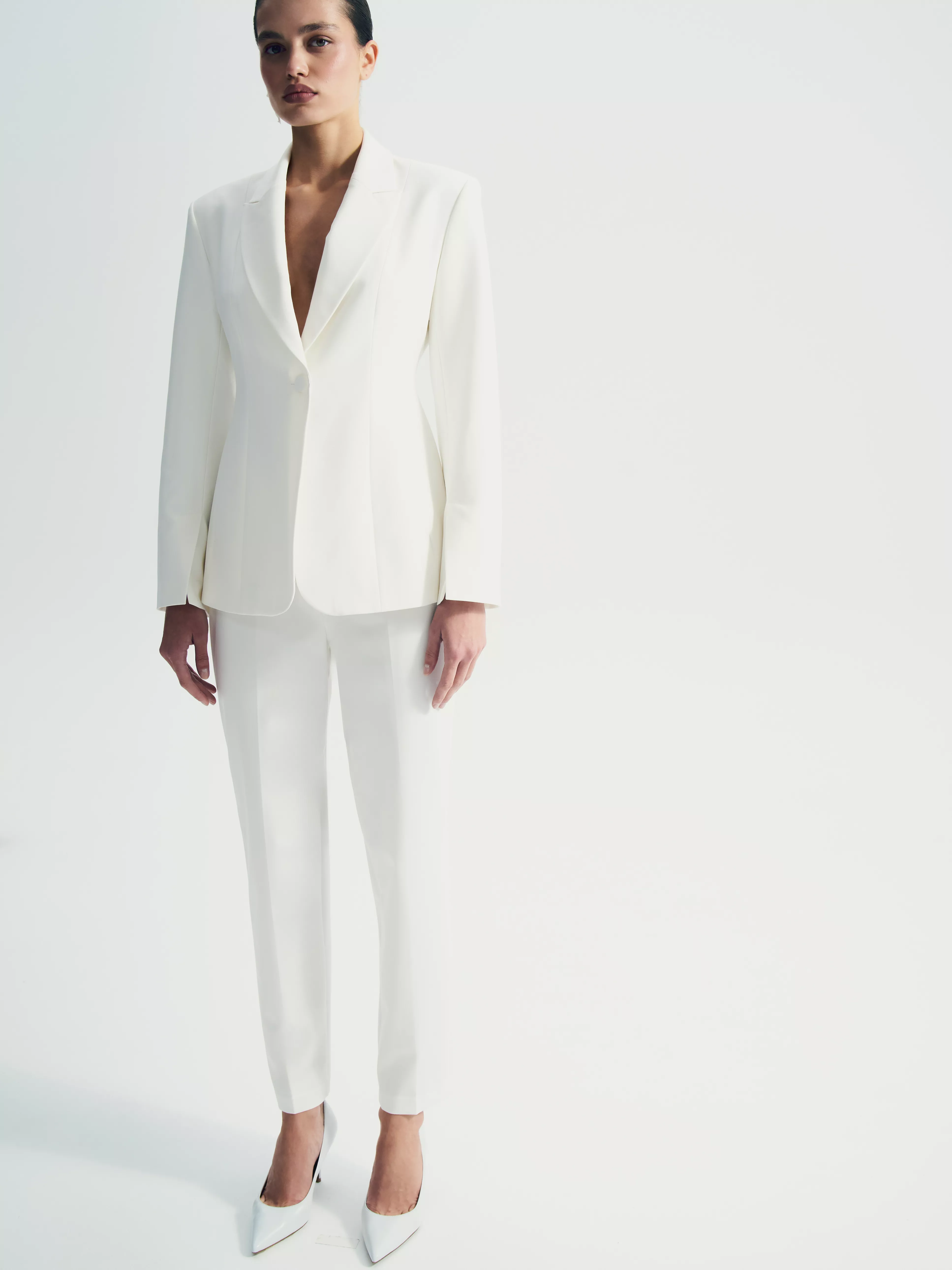 Брюки зауженного кроя