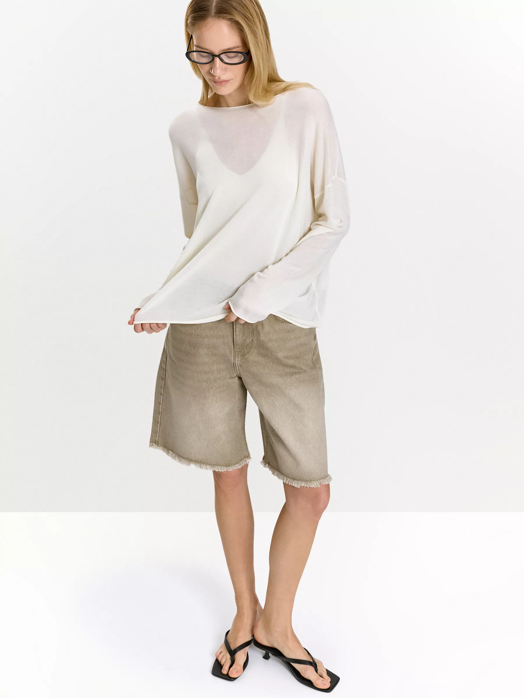 Джинсовые шорты с бахромой