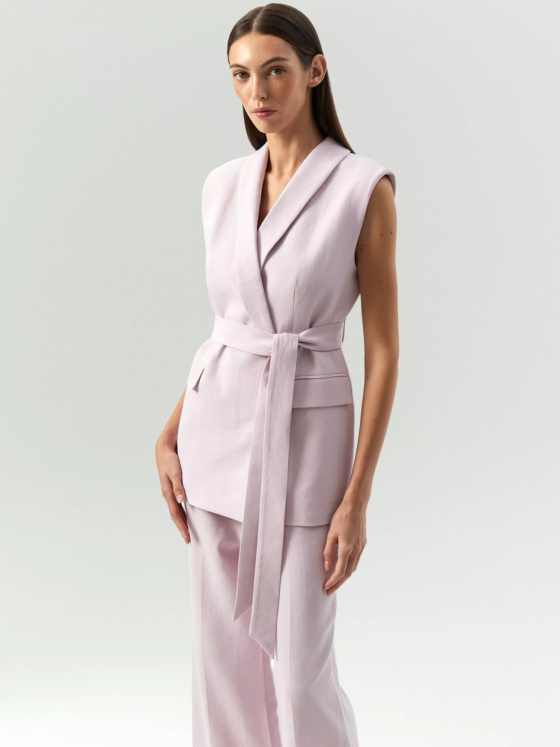 Жилет с поясом