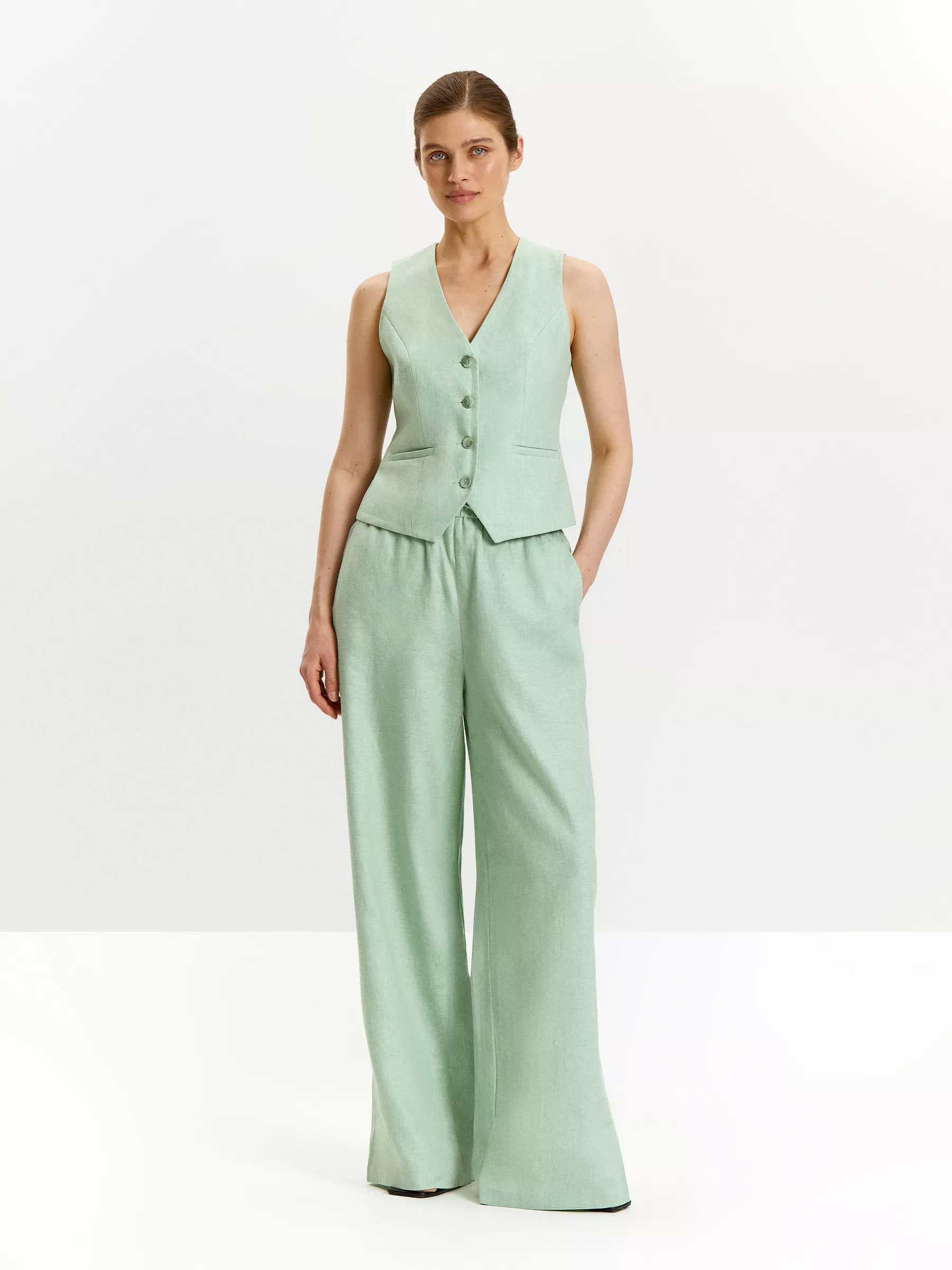 Однобортный жилет изо льна