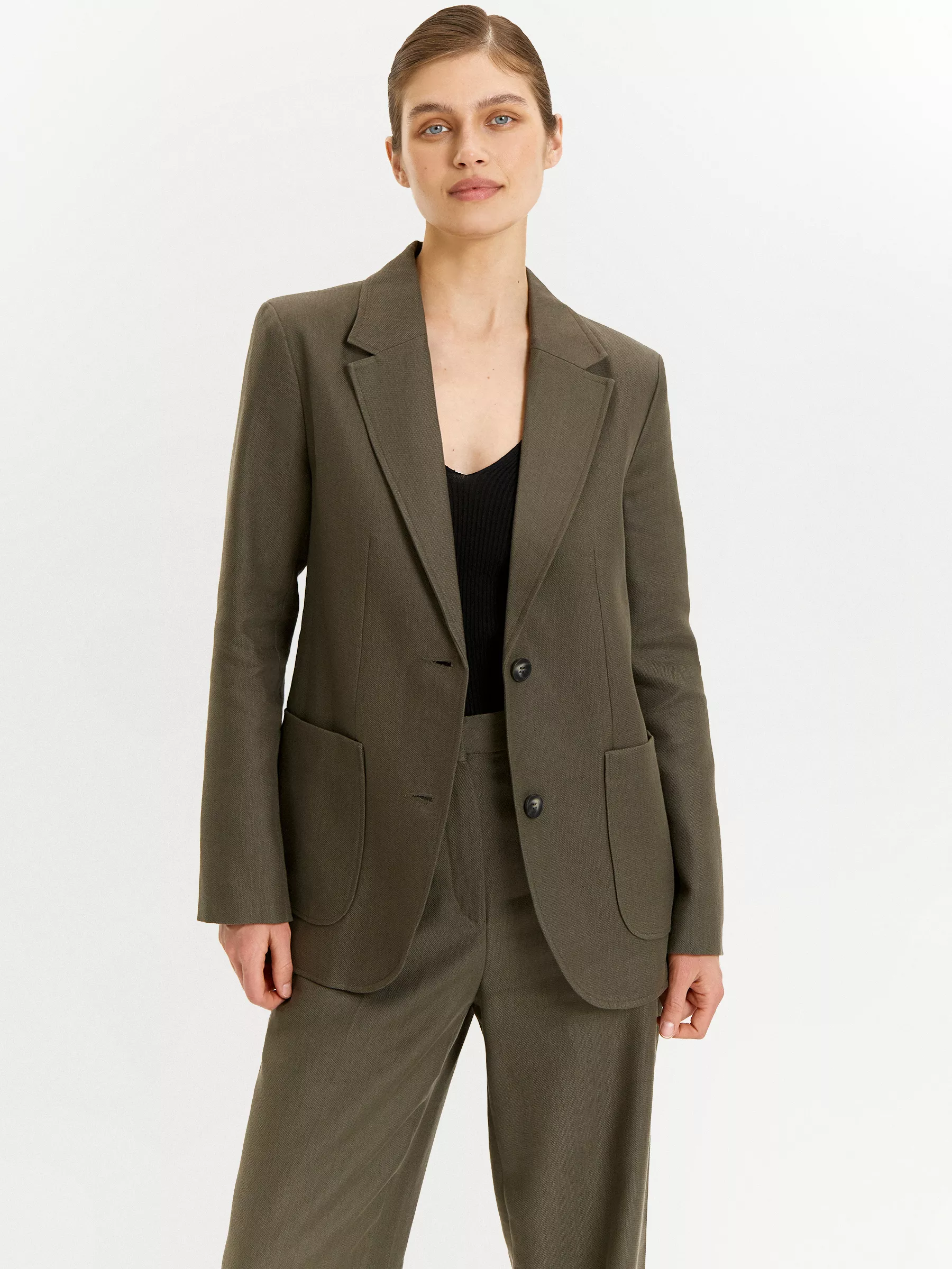 Однобортный жакет с добавлением льна