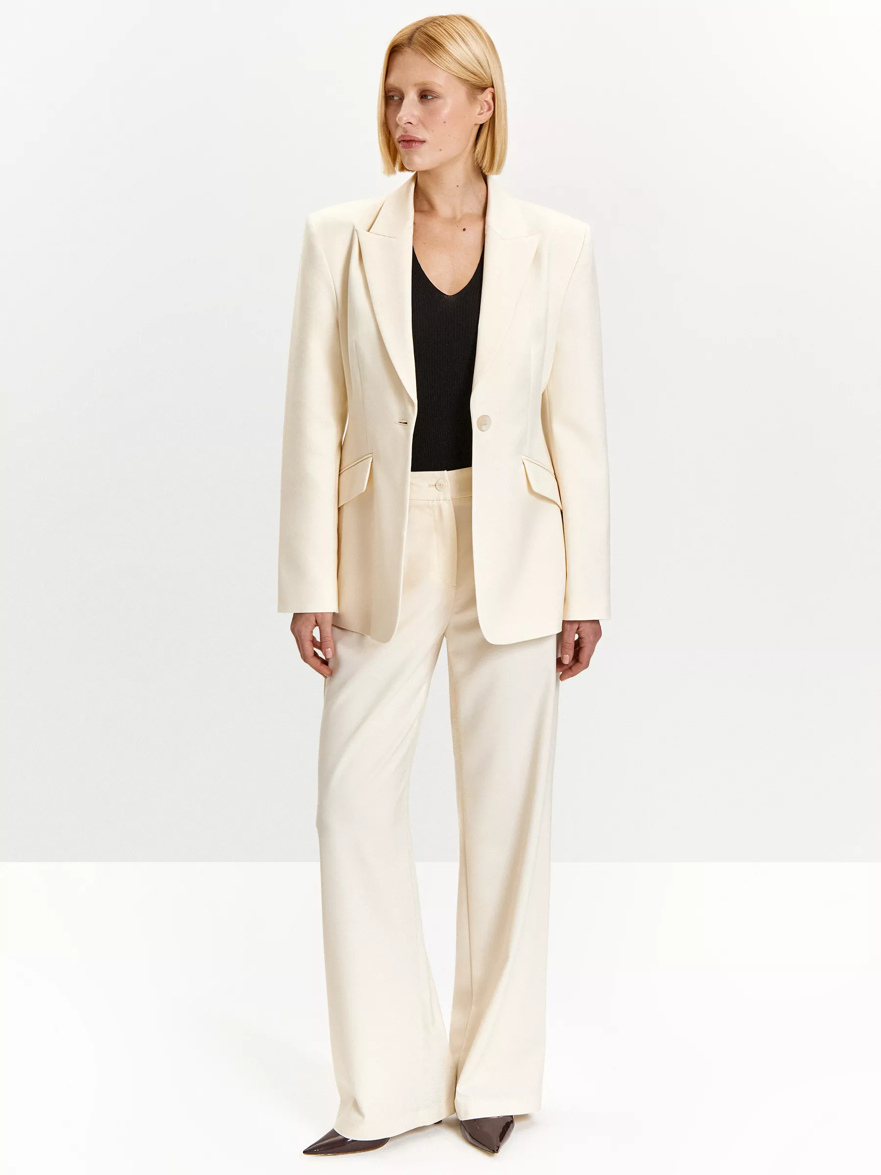 Брюки прямого кроя из костюмной шерсти