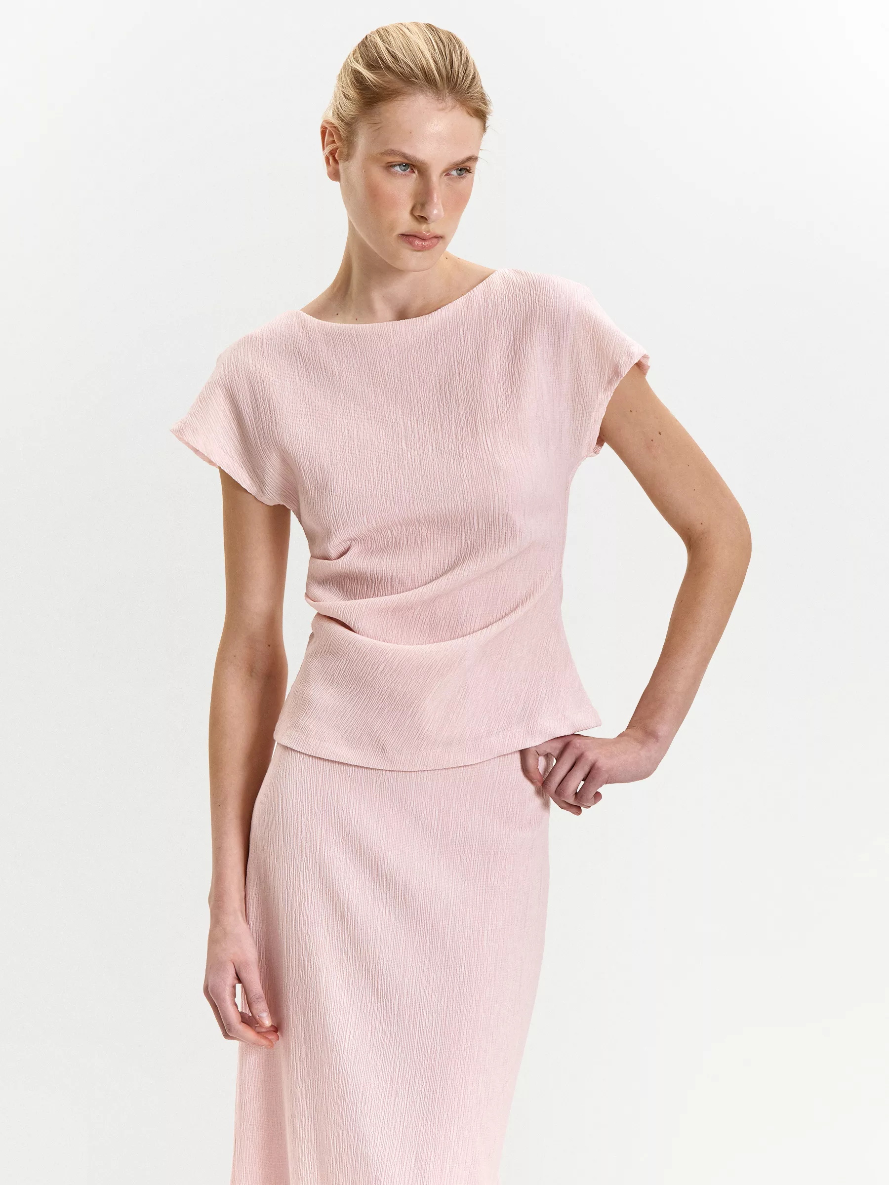 Блузка однотонная