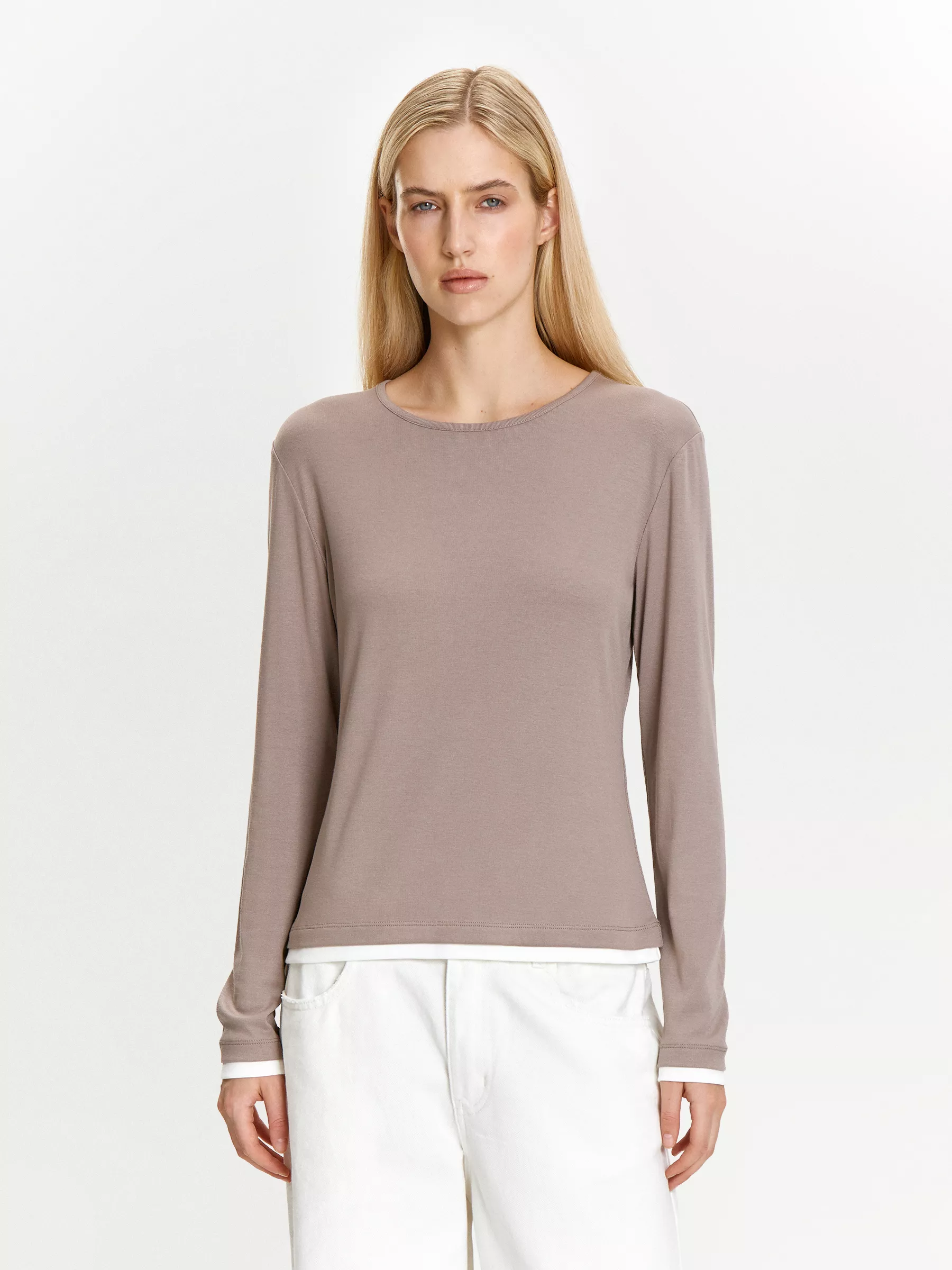 Лонгслив однотонный из вискозы