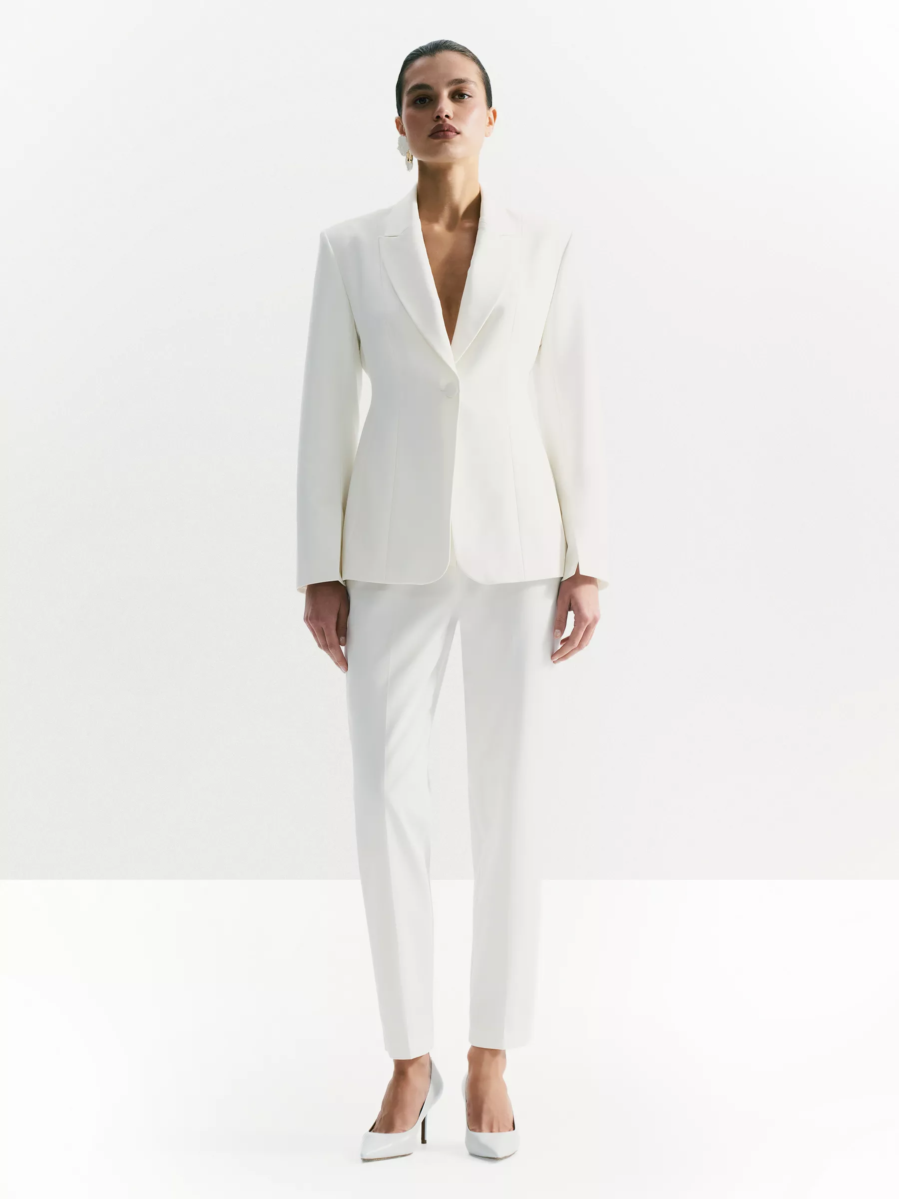 Жакет приталенного кроя