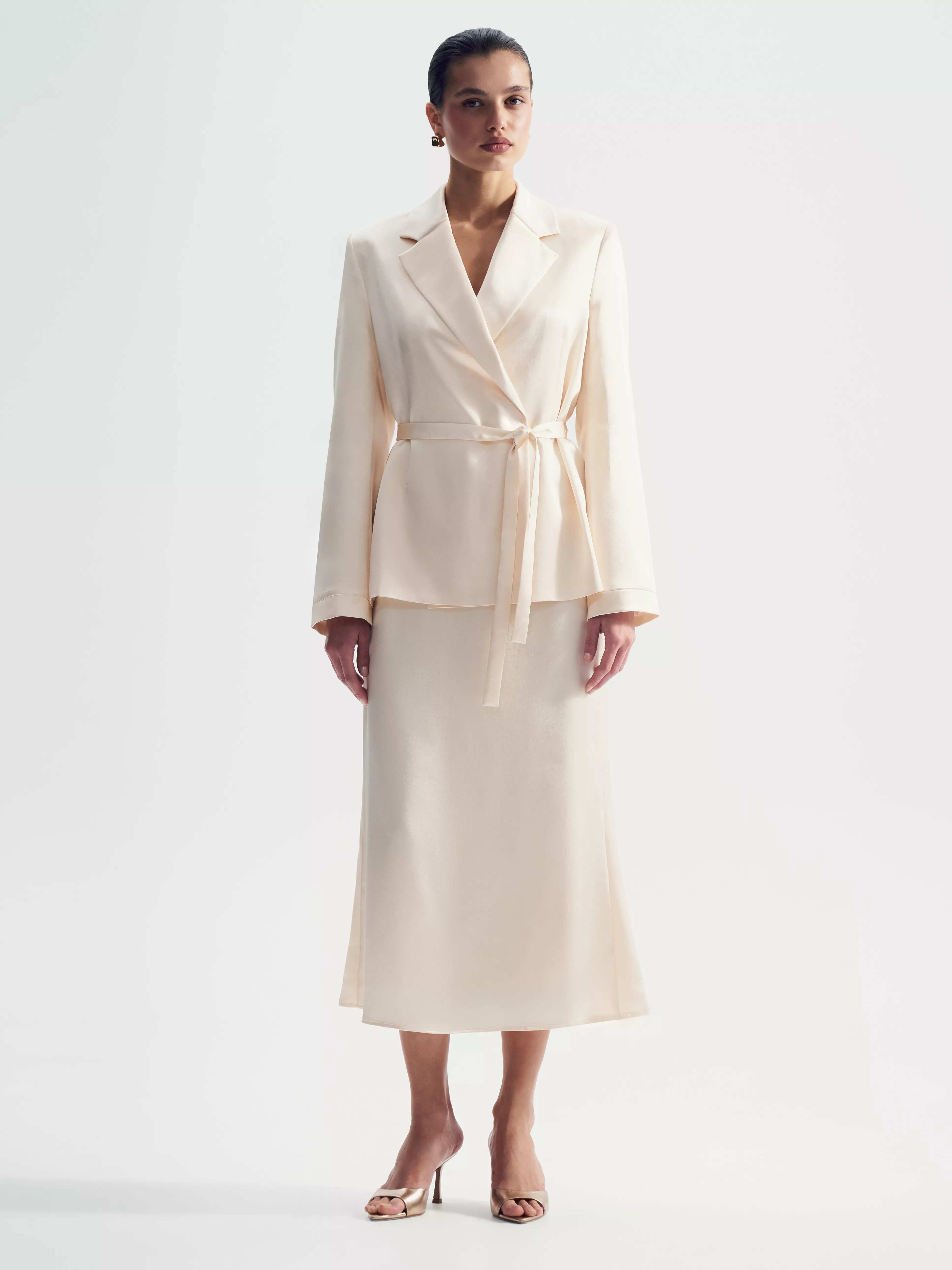 Жакет с поясом