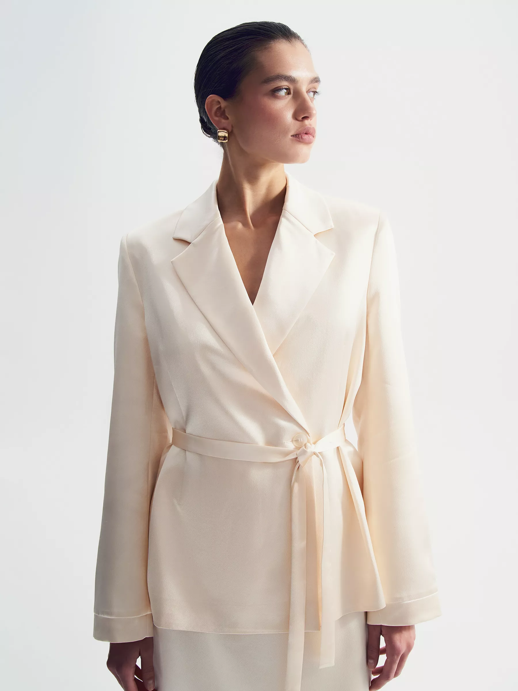 Жакет с поясом