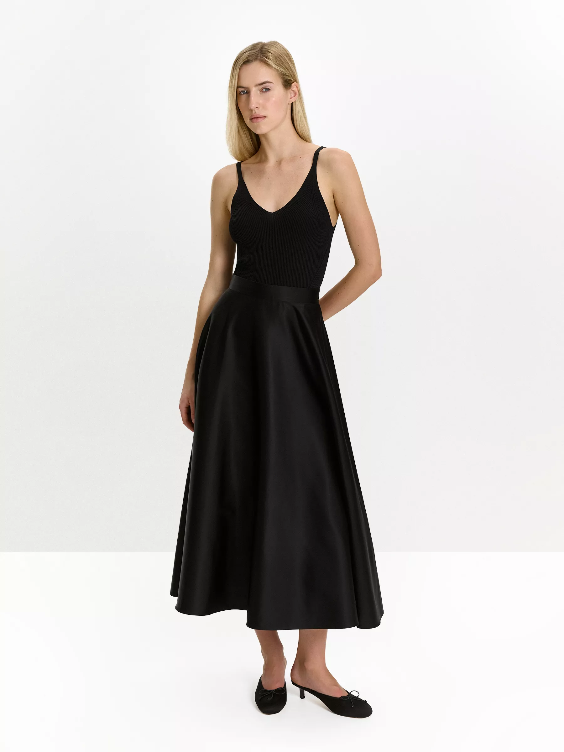 Юбка а-силуэта