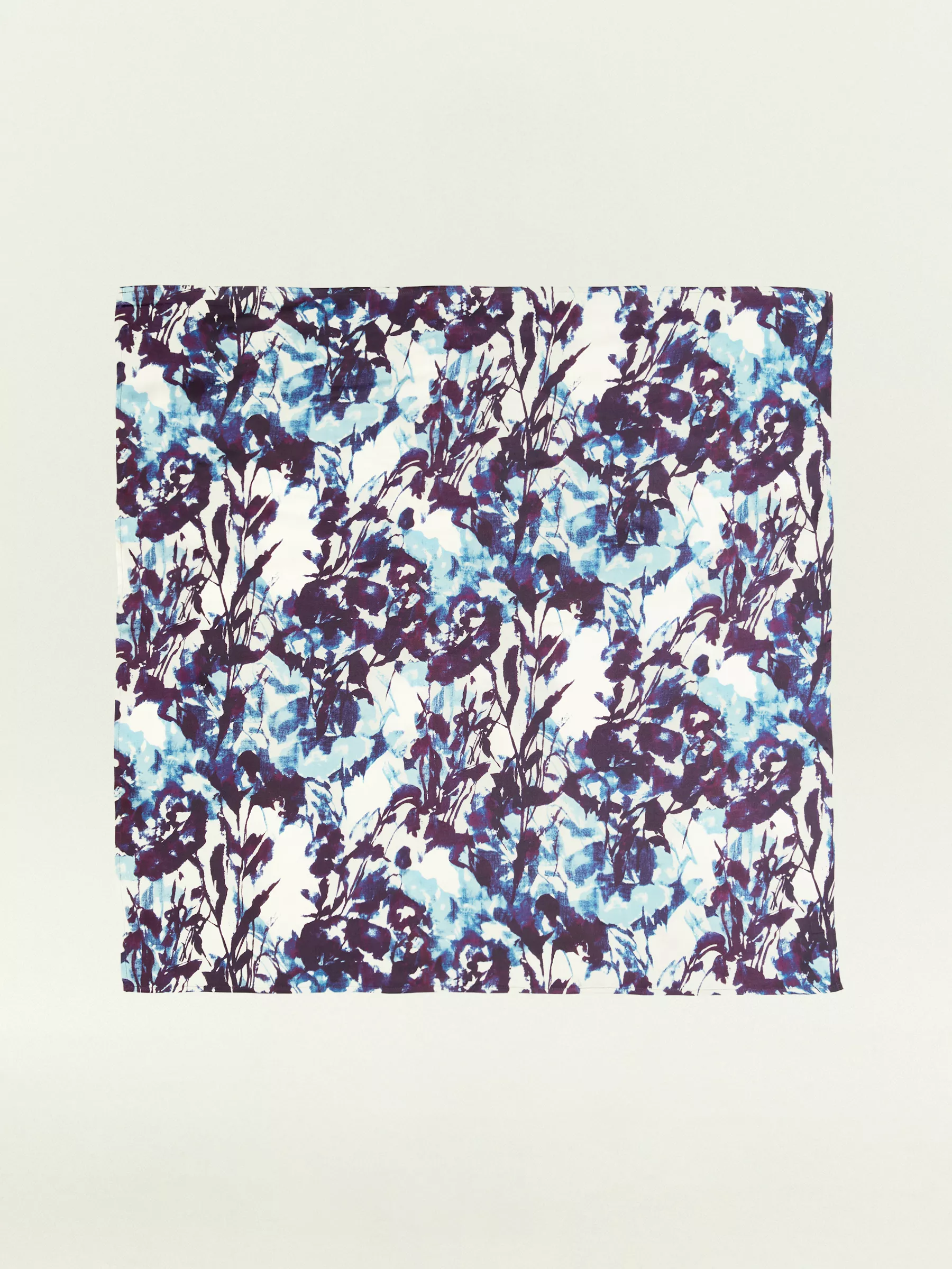 Платок L179/graphica