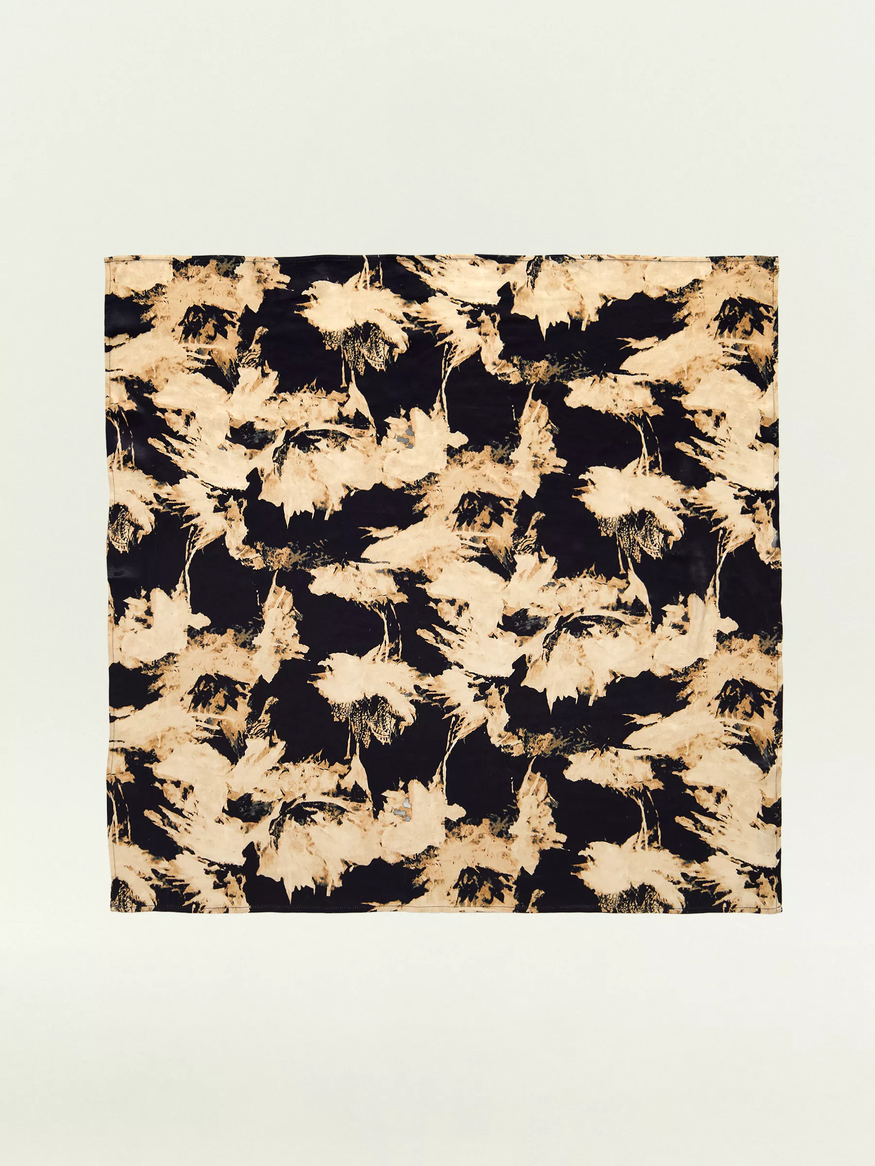 Платок L179/carn