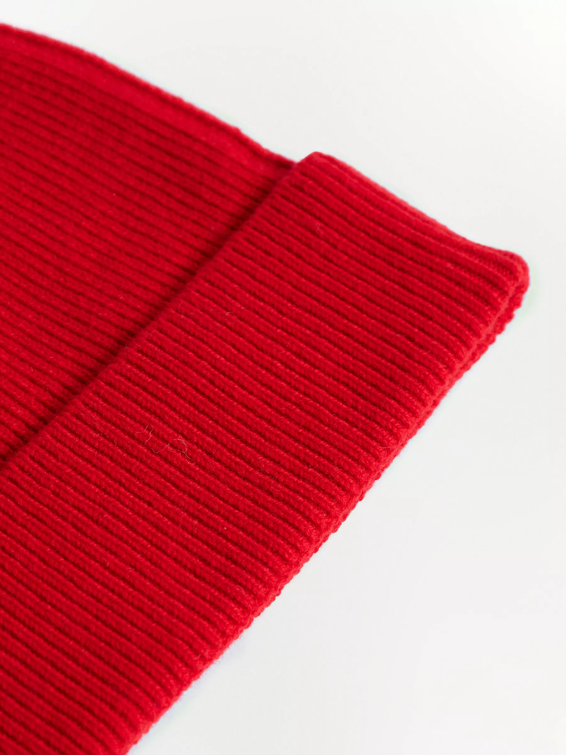 Шапка из шерсти и кашемира