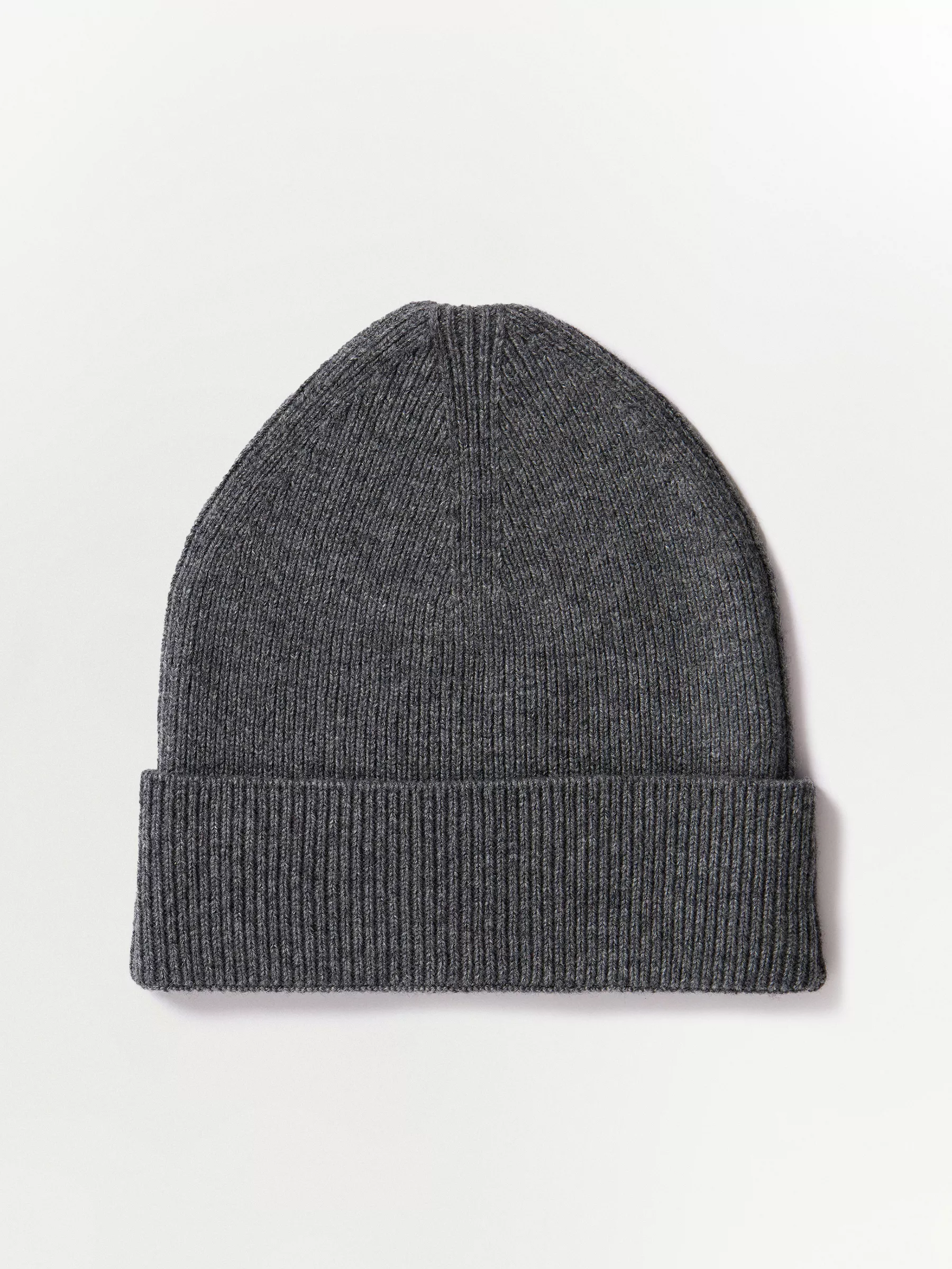 Шапка из шерсти и кашемира