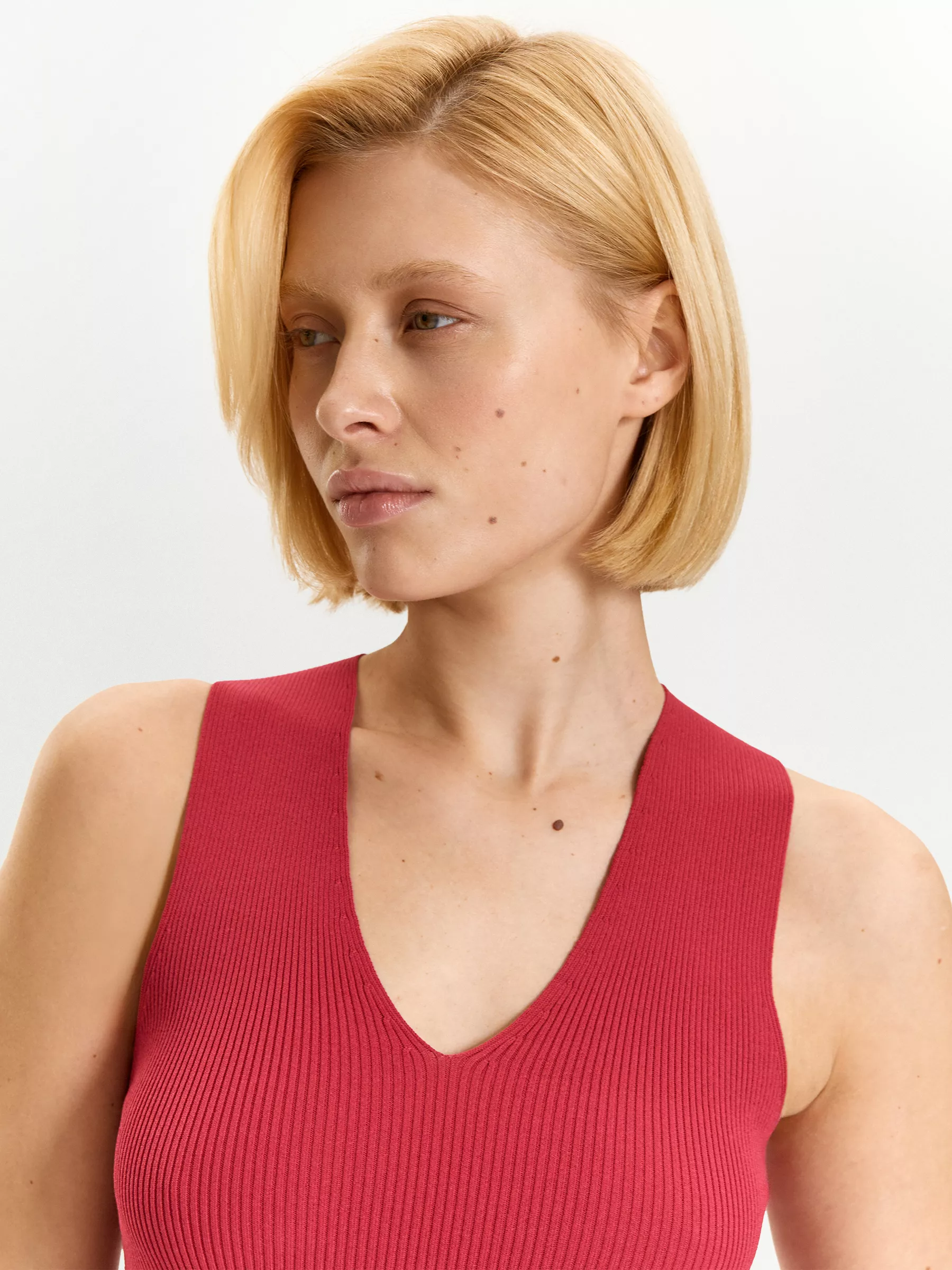 Трикотажный топ с v-образным вырезом