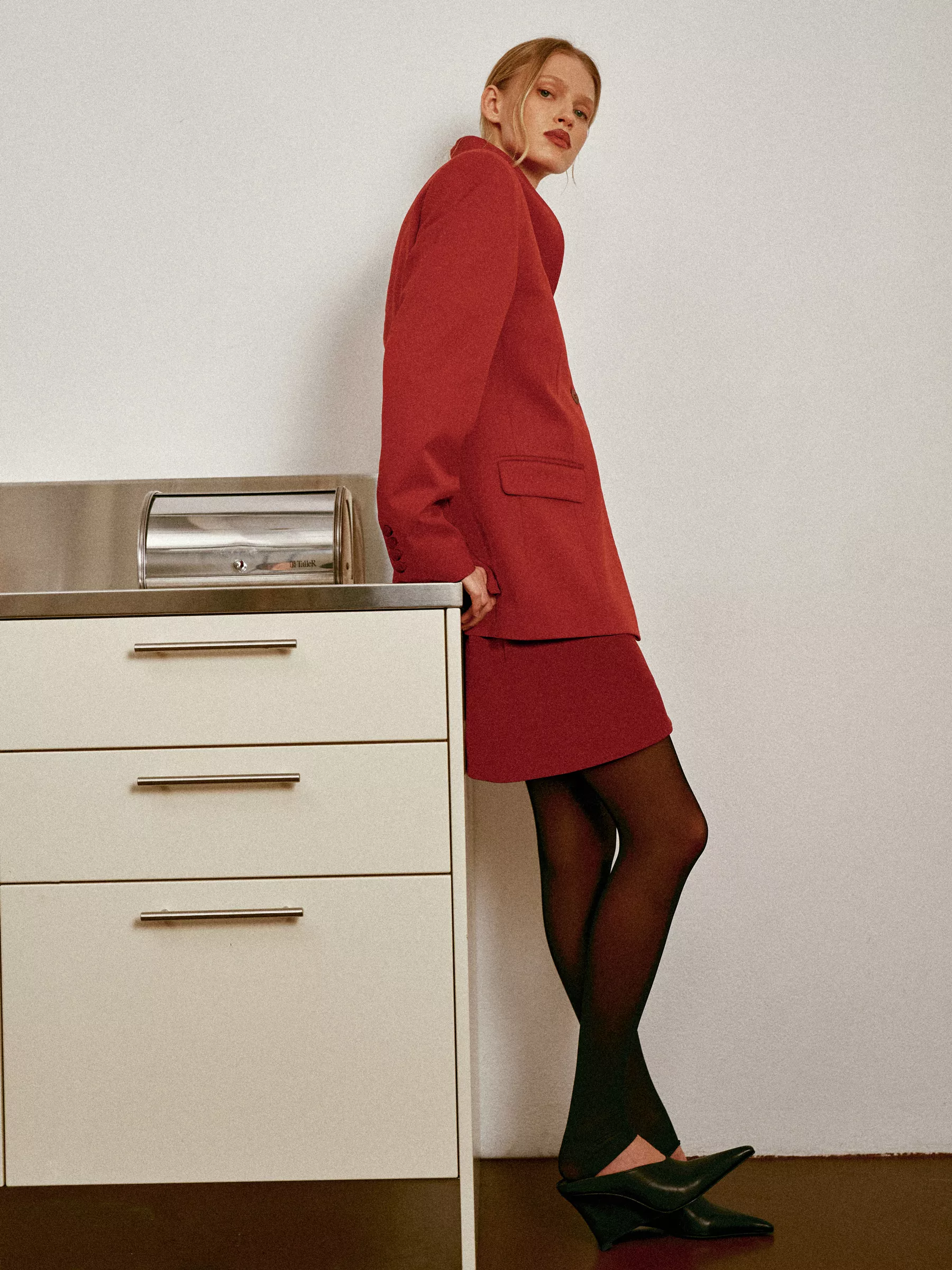 Юбка-мини с поясом