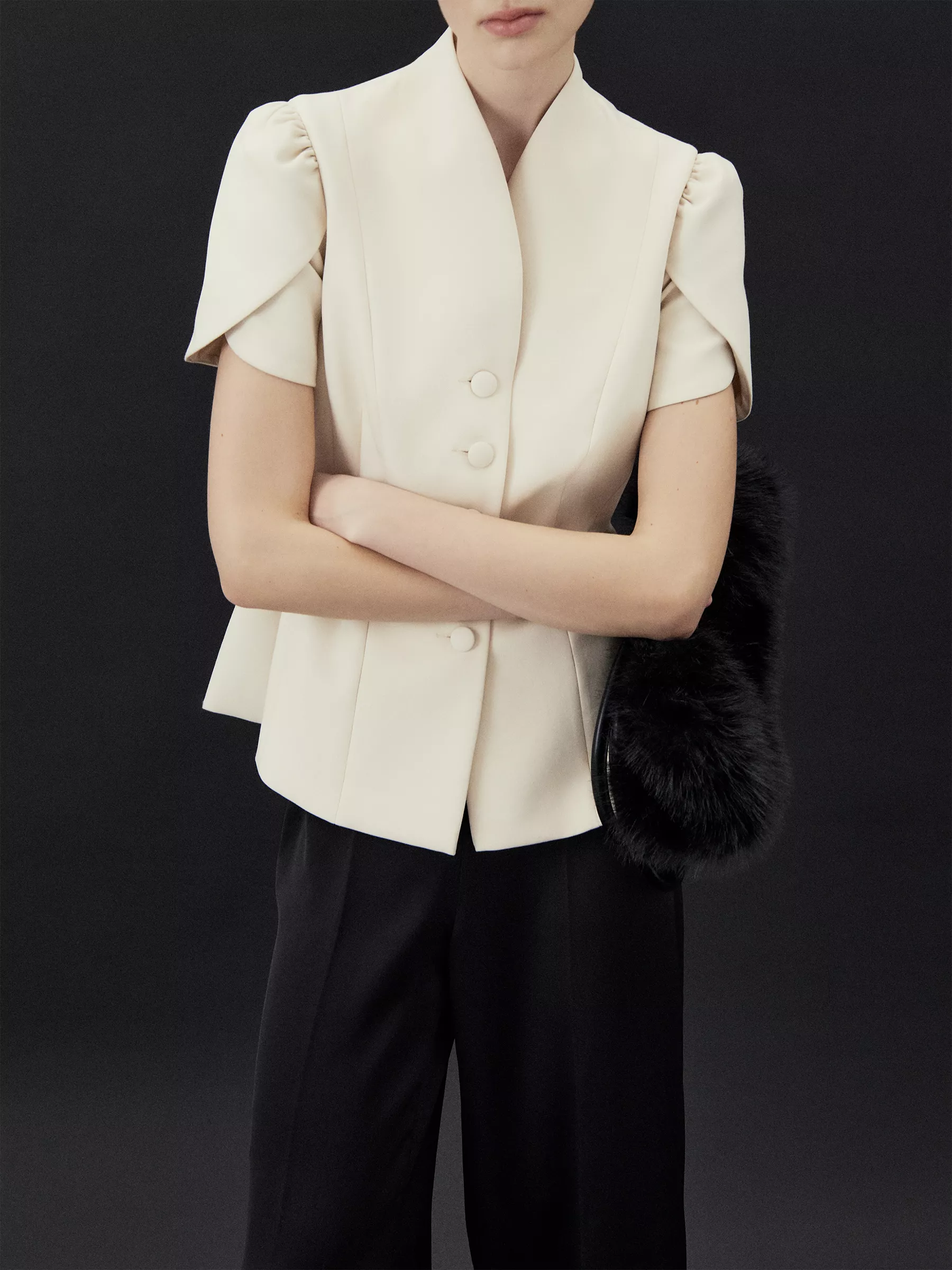 Жакет с коротким рукавом