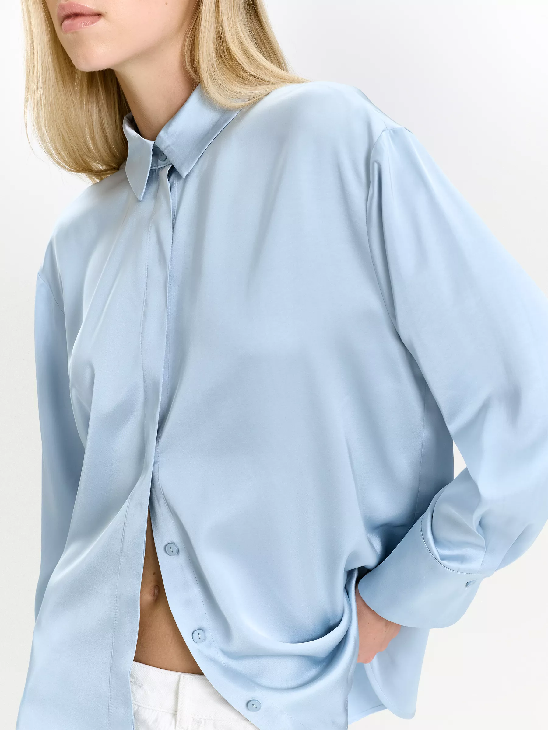 Рубашка приталенного кроя