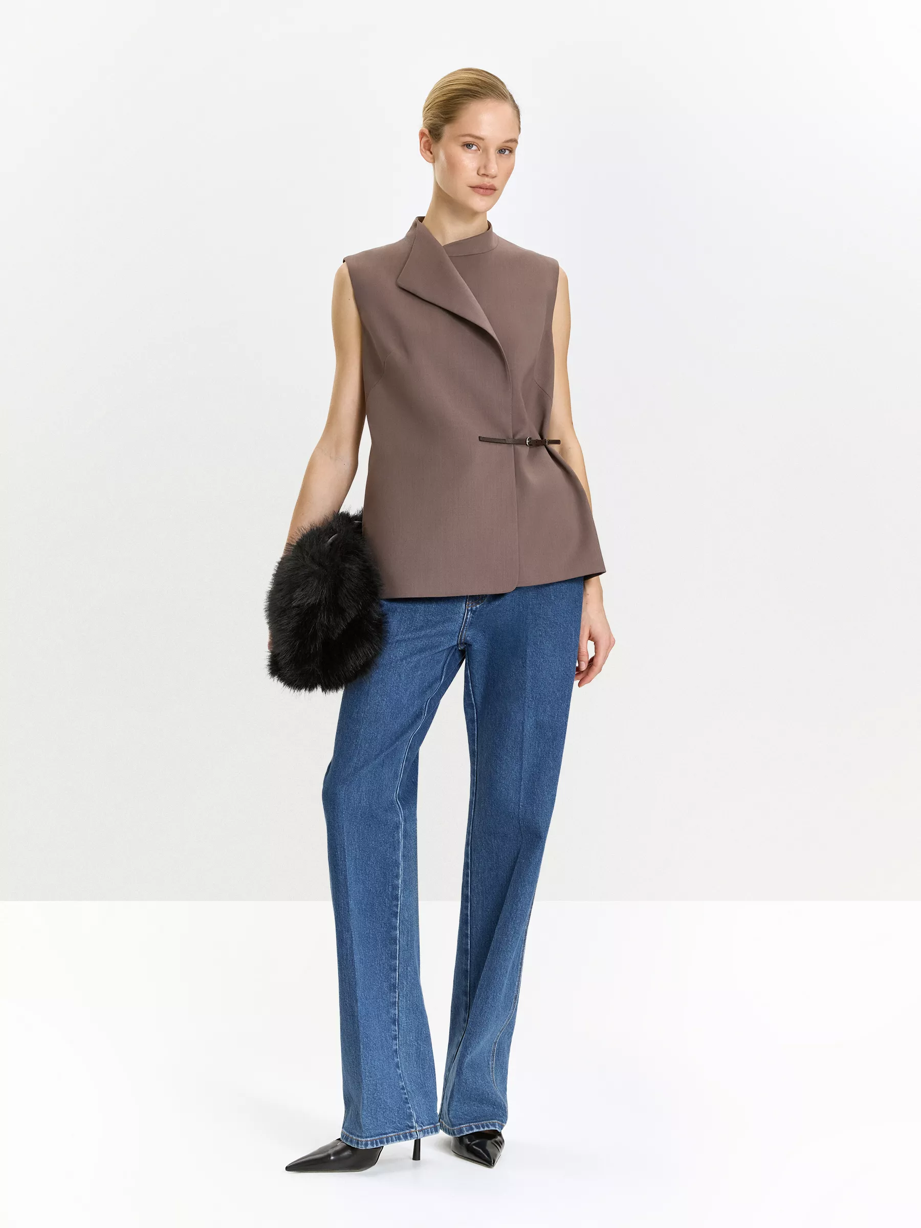 Жилет удлиненный