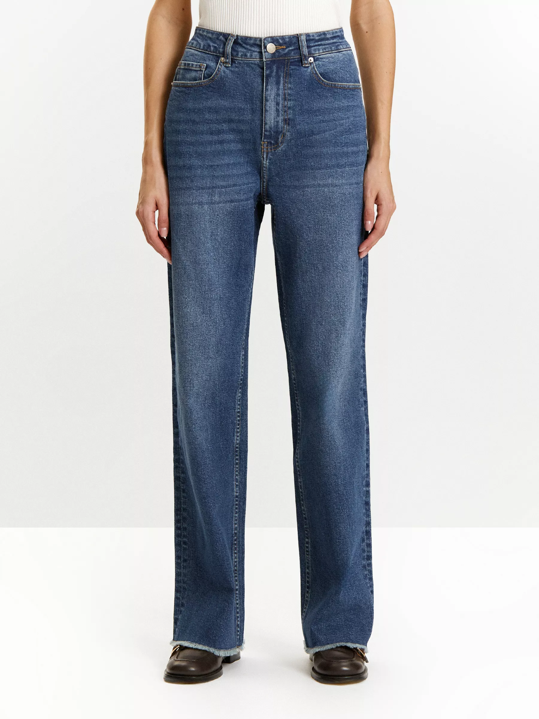 Джинсы Straight Leg 377