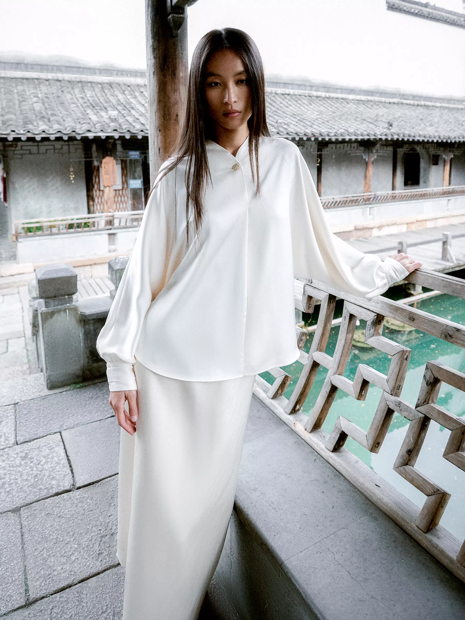 Блузка с длинным рукавом