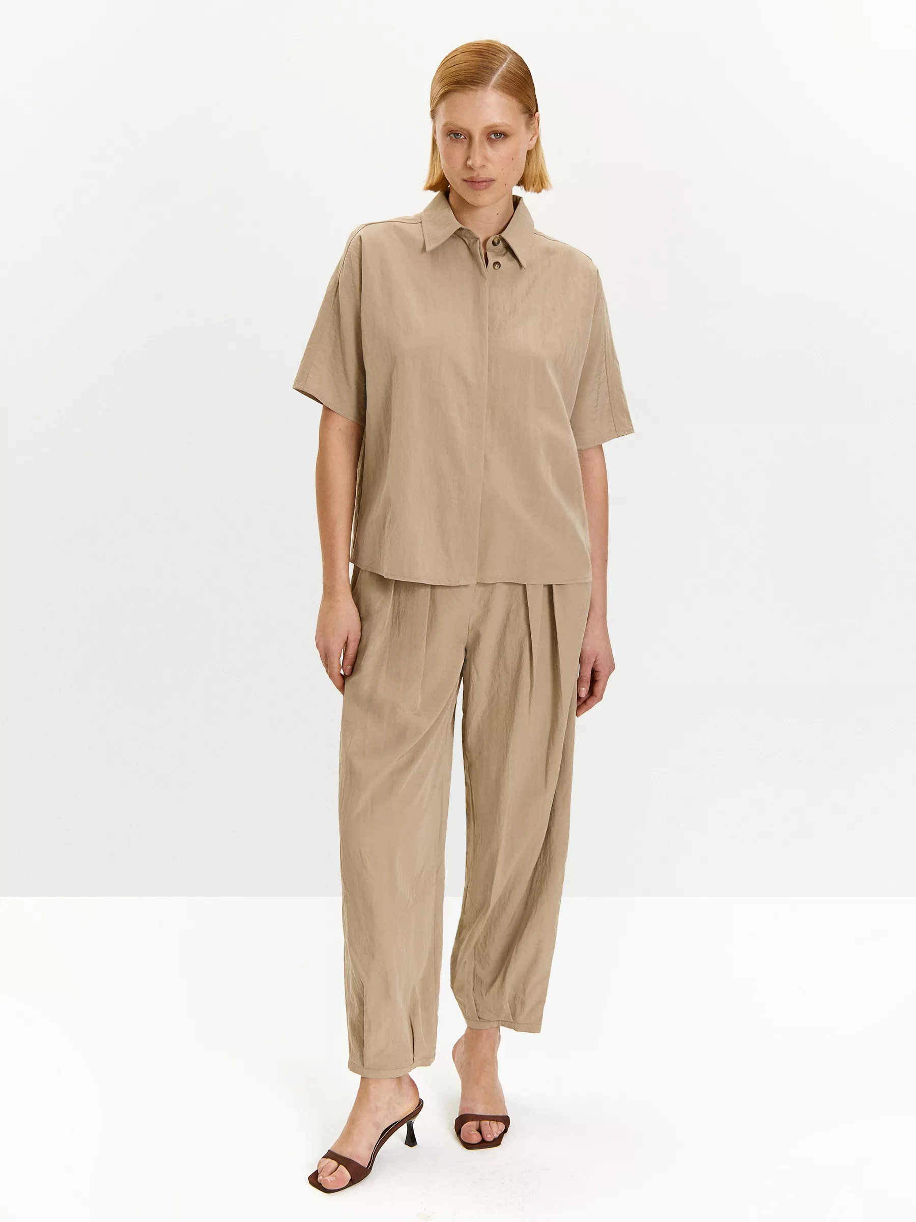 Рубашка B3163/olivert