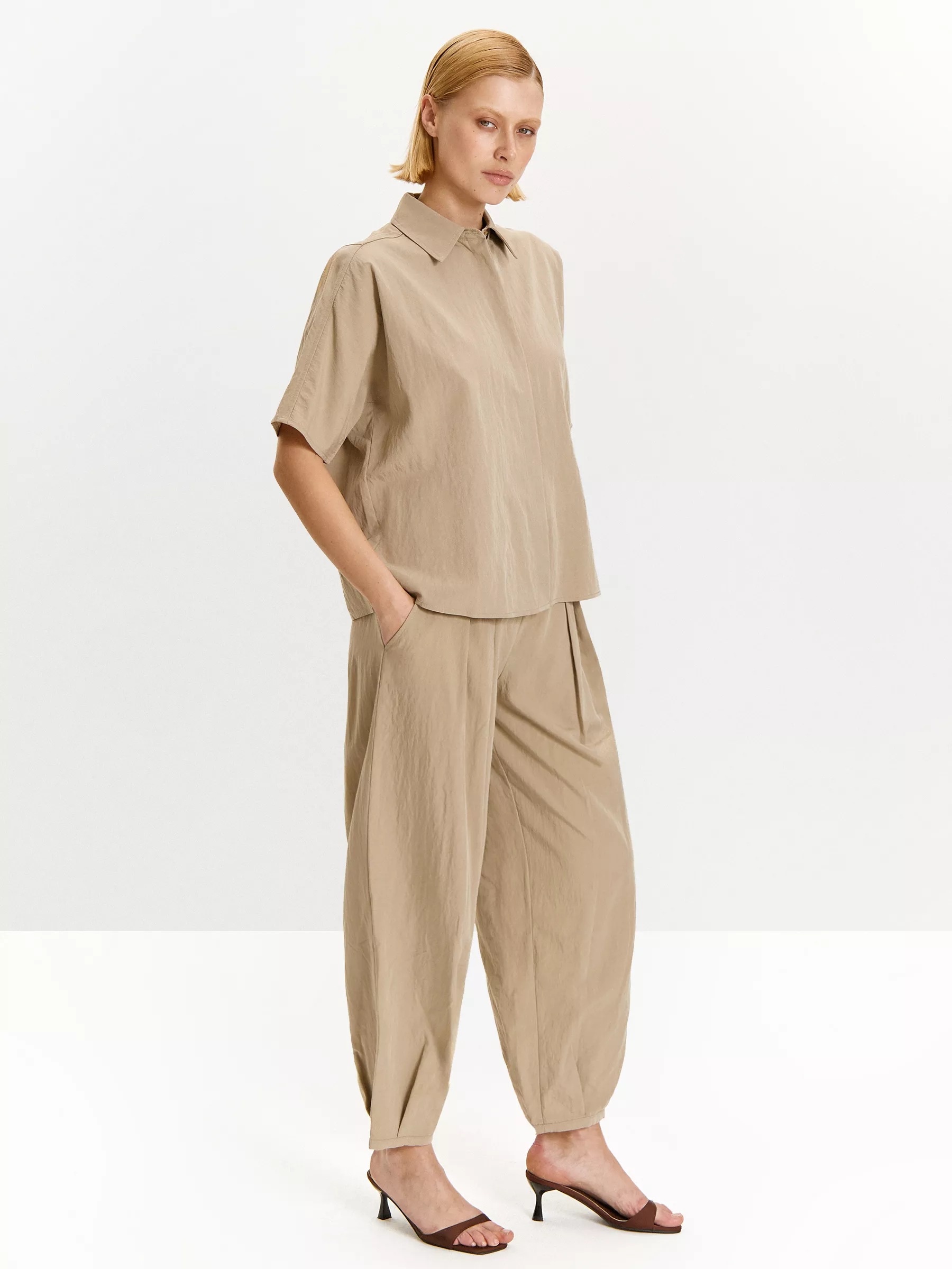 Брюки D507/olivert