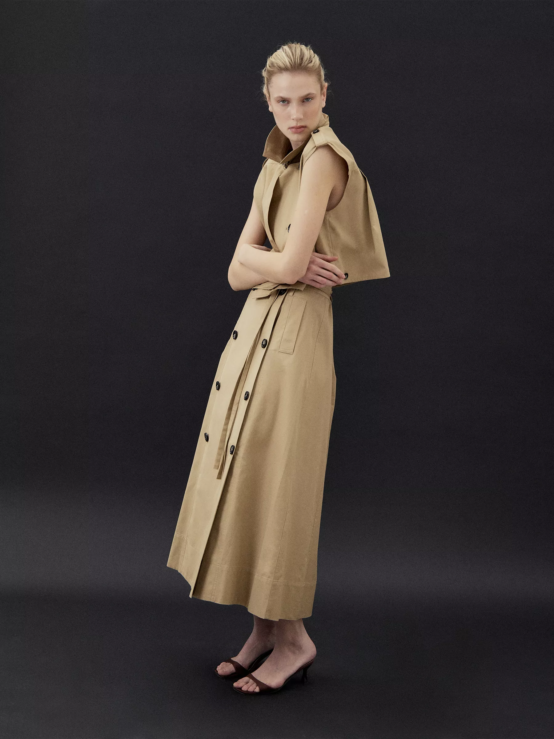 Жилет без рукавов