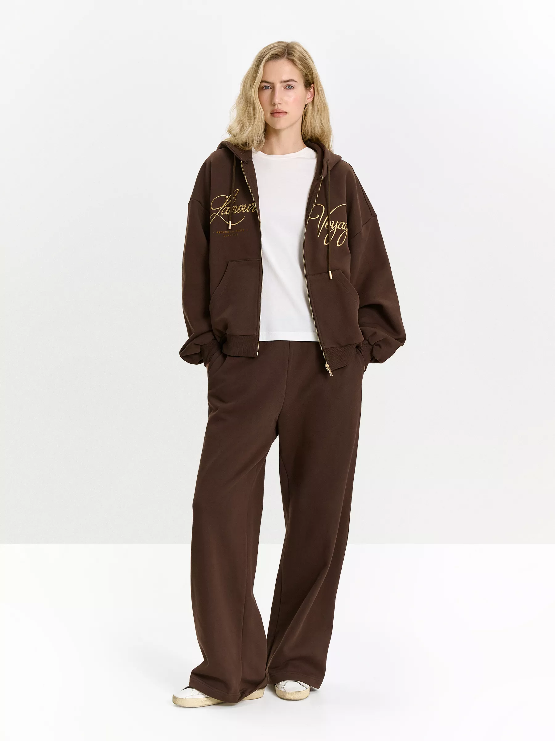 Брюки прямого кроя