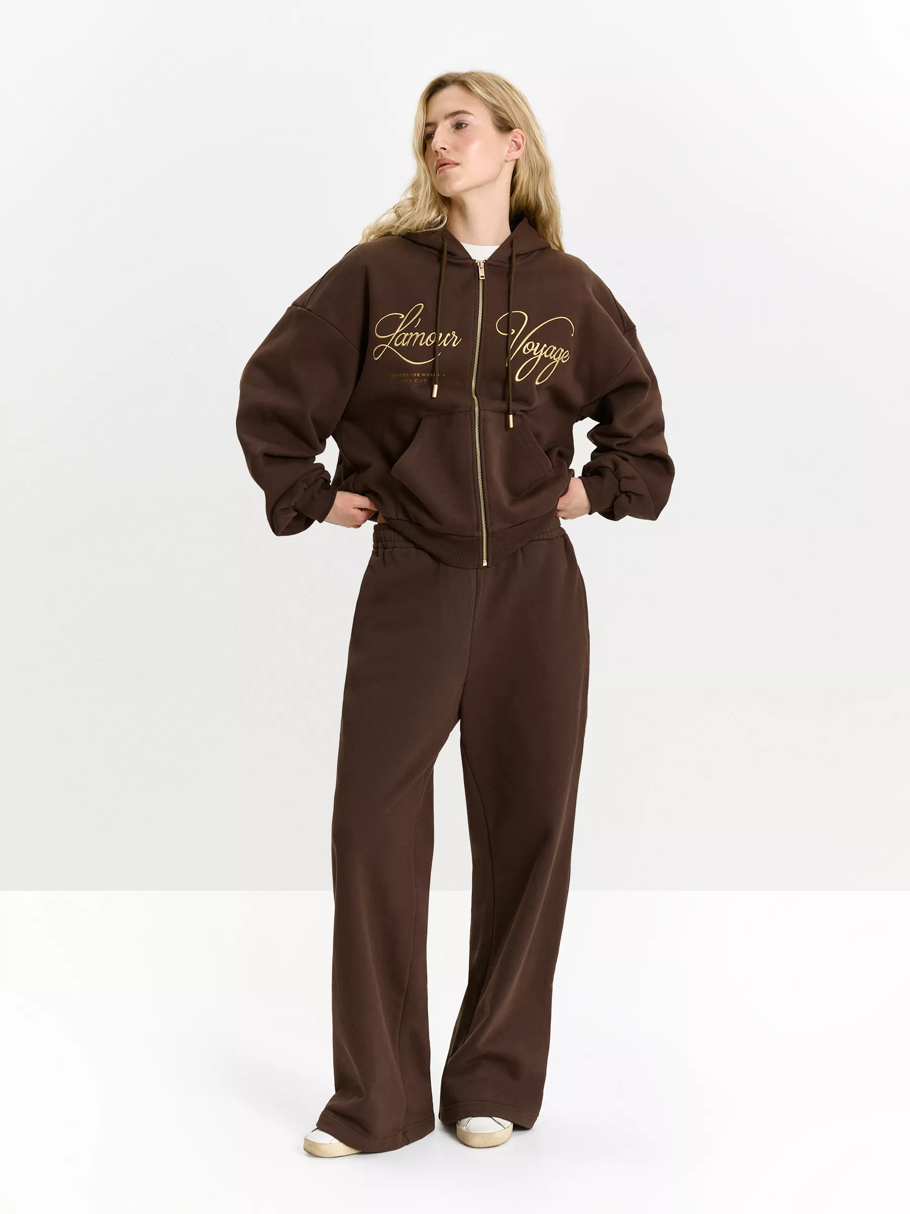 Брюки прямого кроя