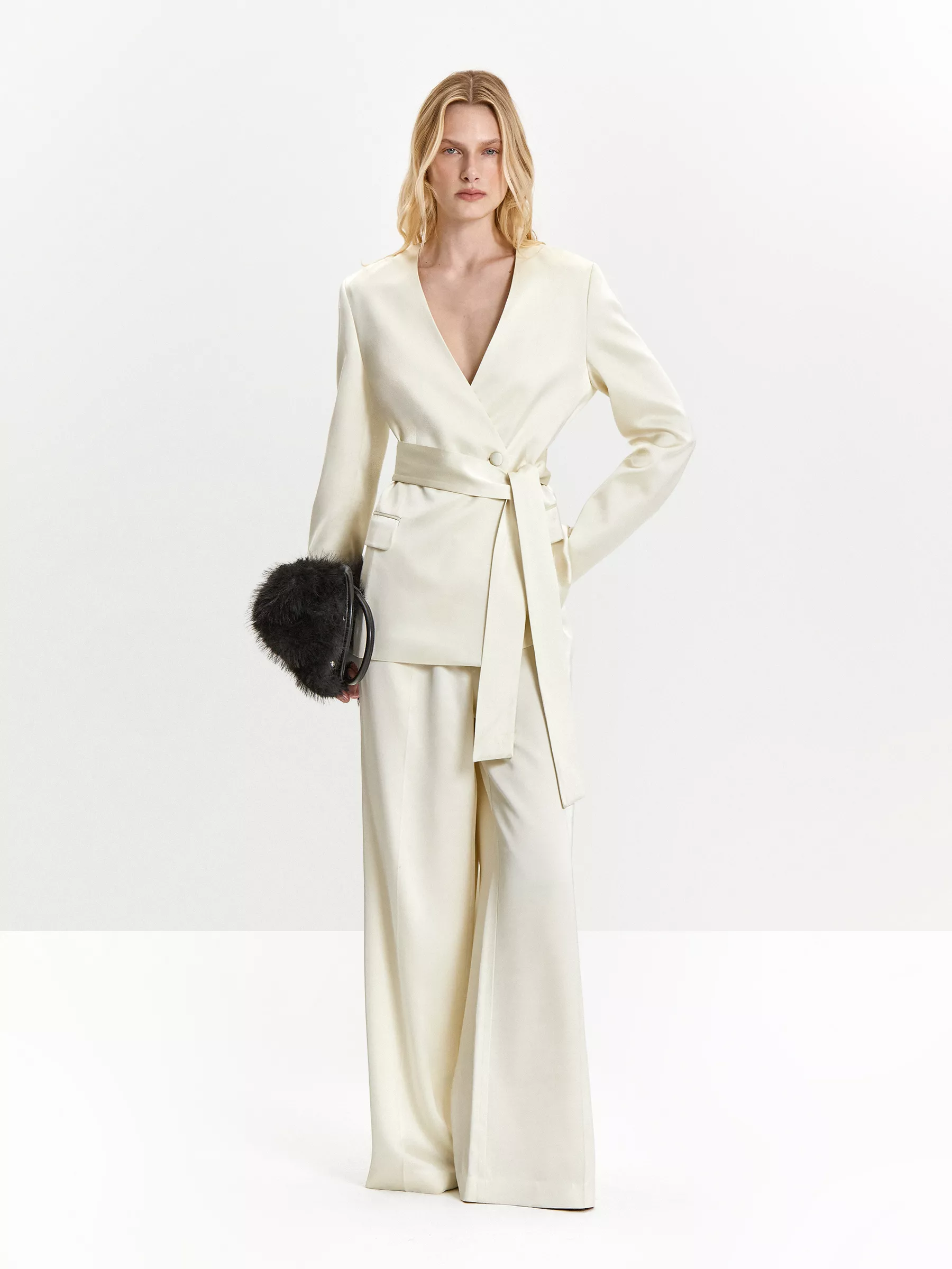 брюки прямого кроя