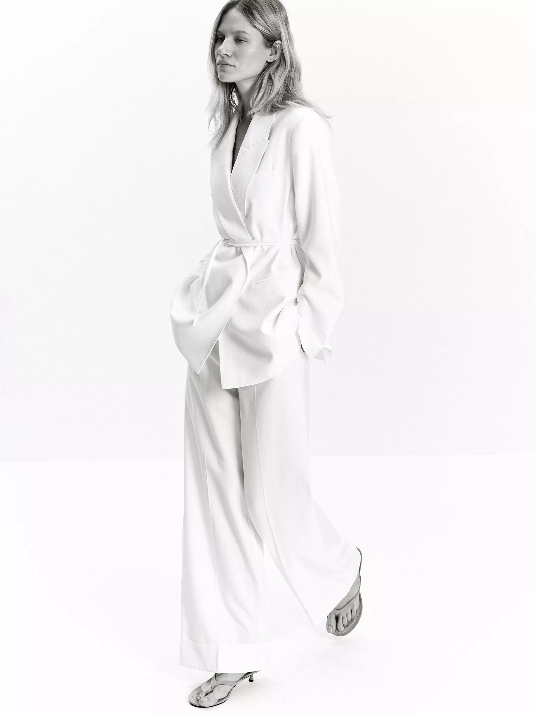 брюки прямого кроя