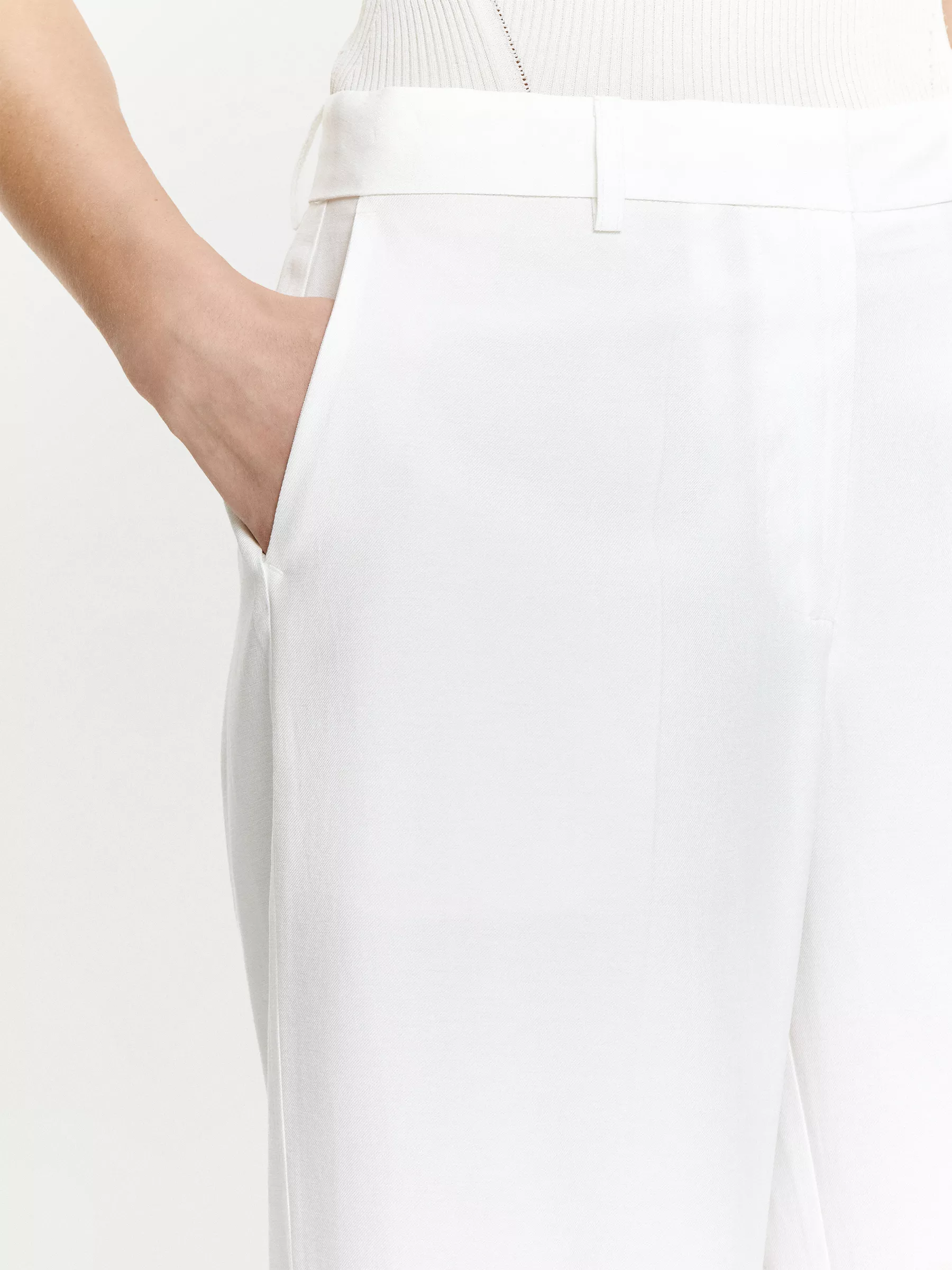 брюки прямого кроя