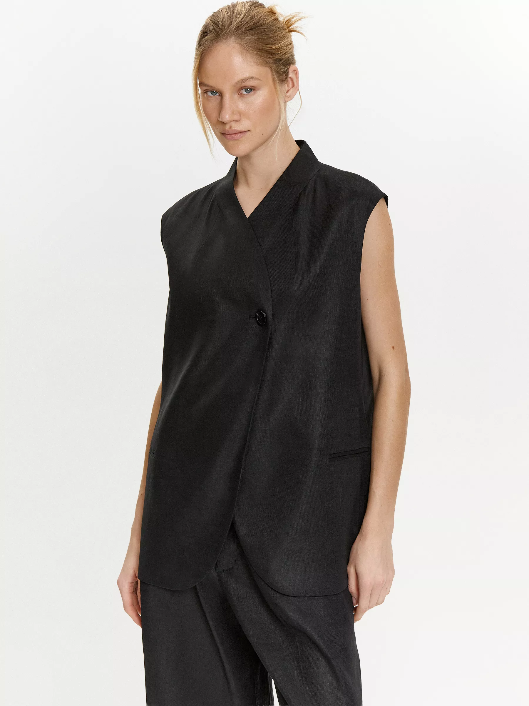 Жилет прямого кроя