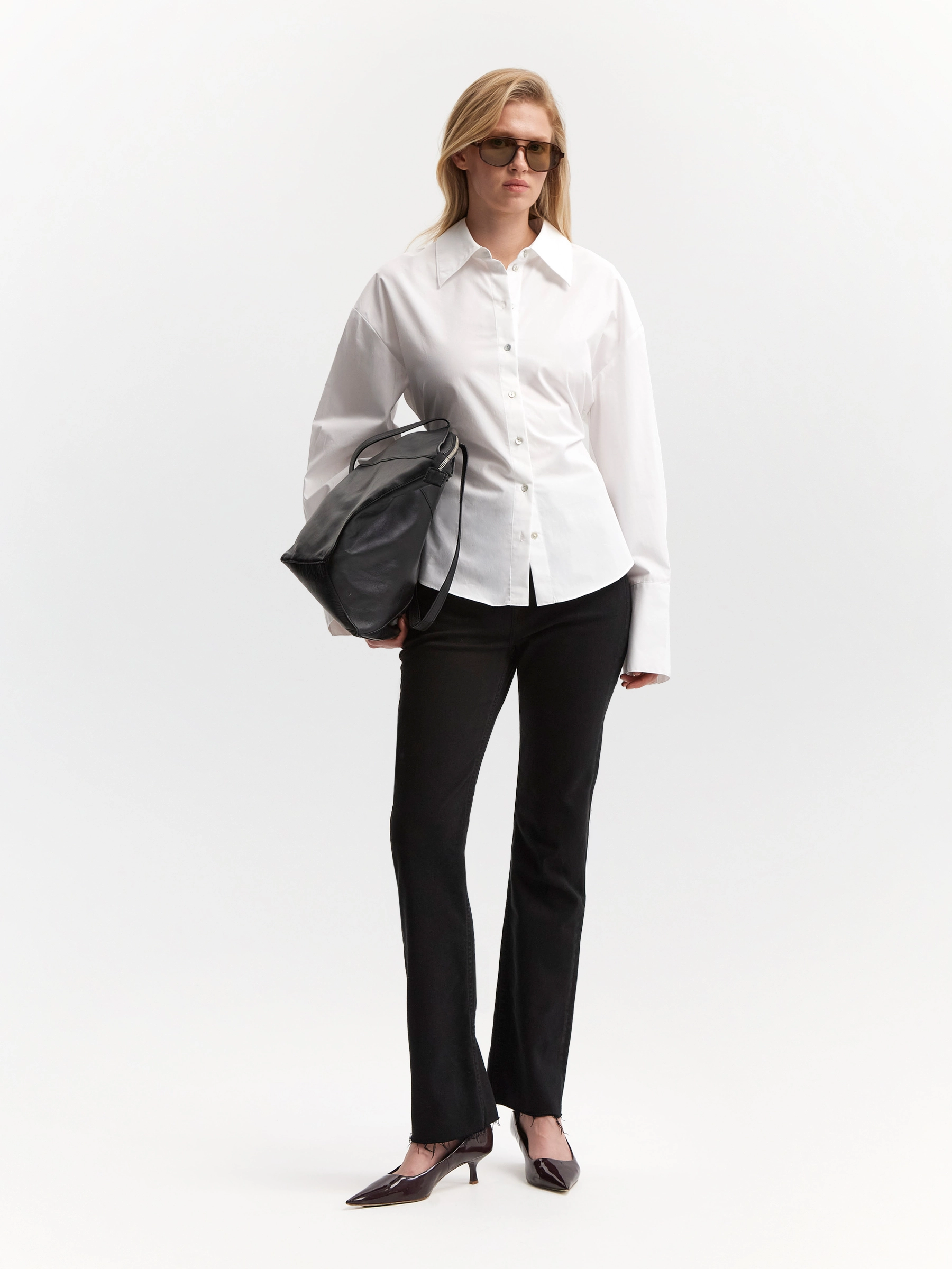 Джинсы Slim Fit 549