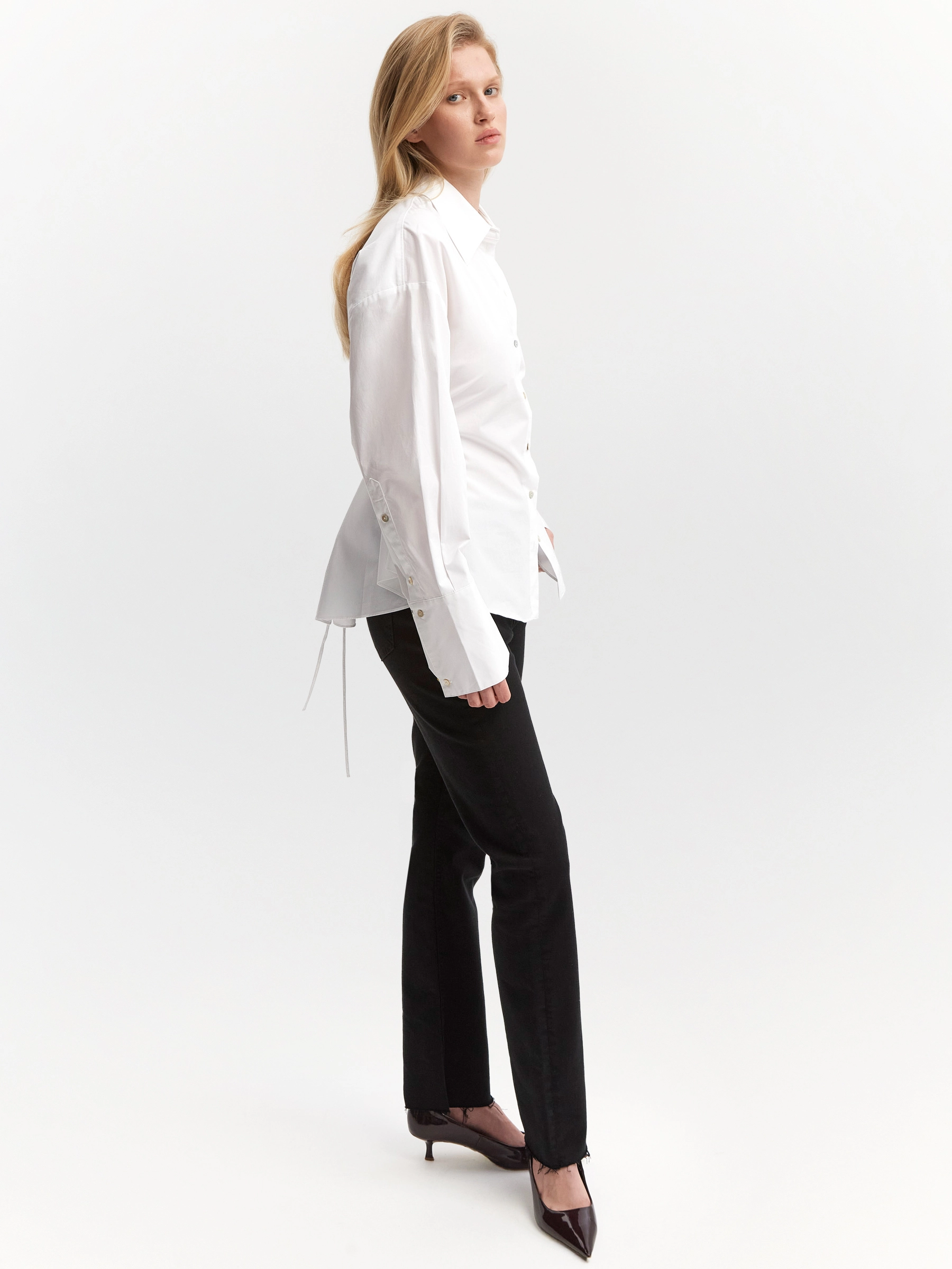 Джинсы Slim Fit 549