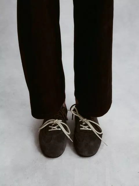 Кроссовки из натуральной замши
